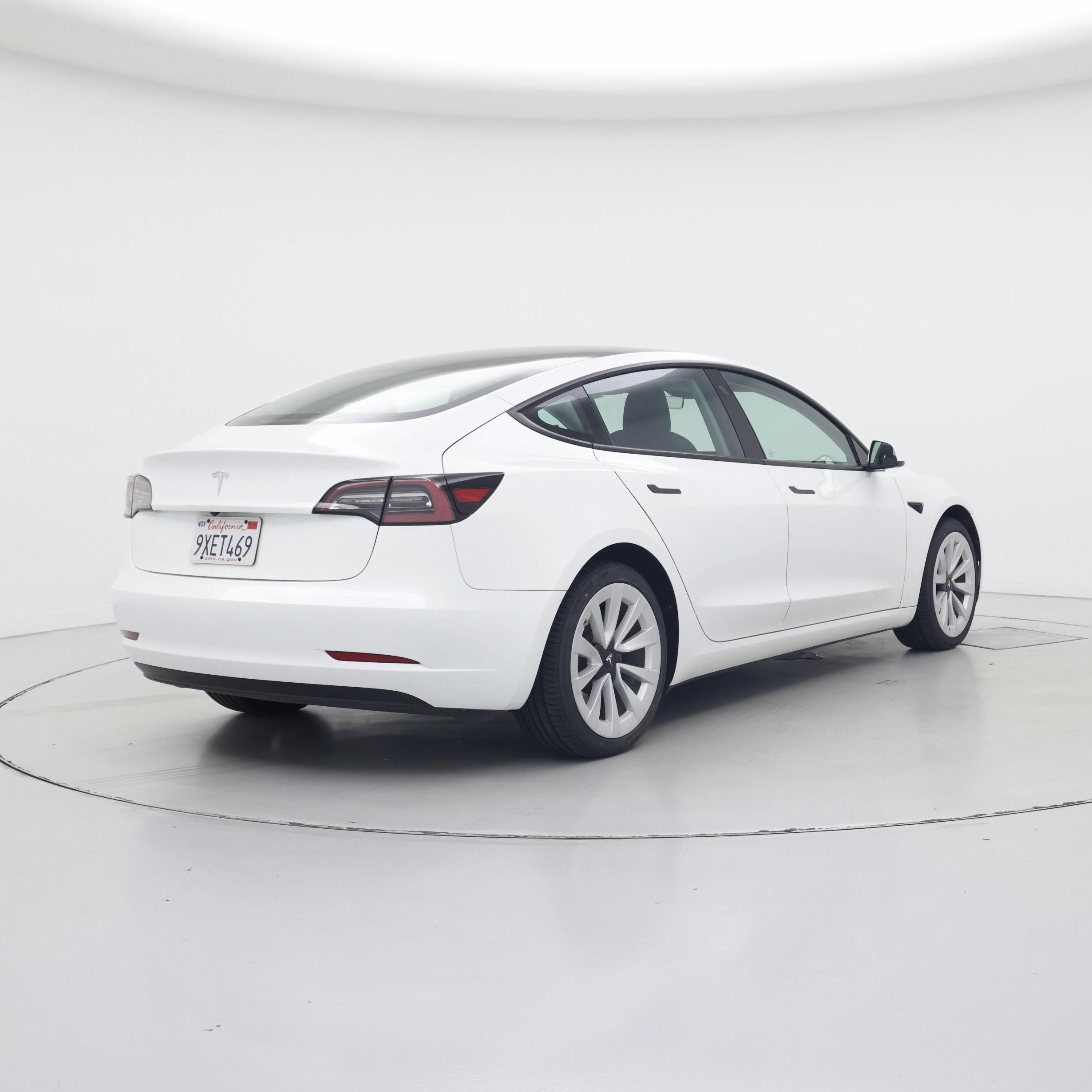 Thumbnail: 2023 Tesla Model 3 - 8