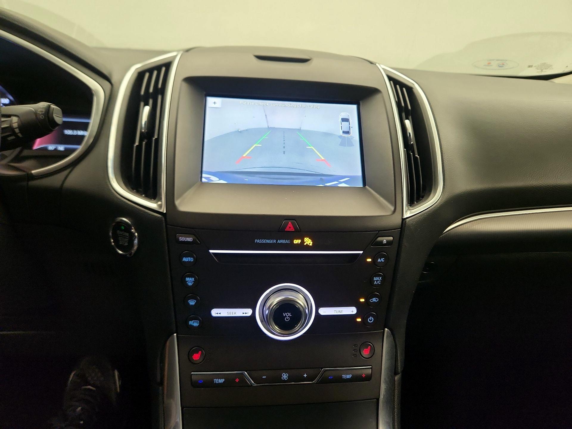 Thumbnail: 2019 Ford Edge - 14