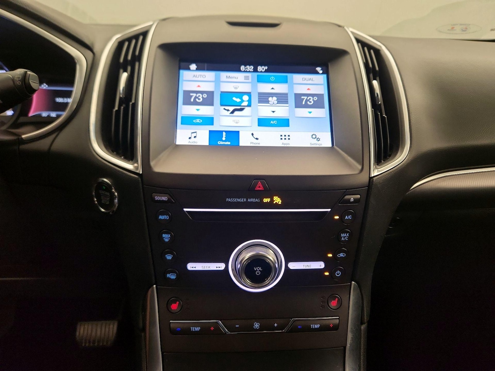 2019 Ford Edge Titanium - Photo 17