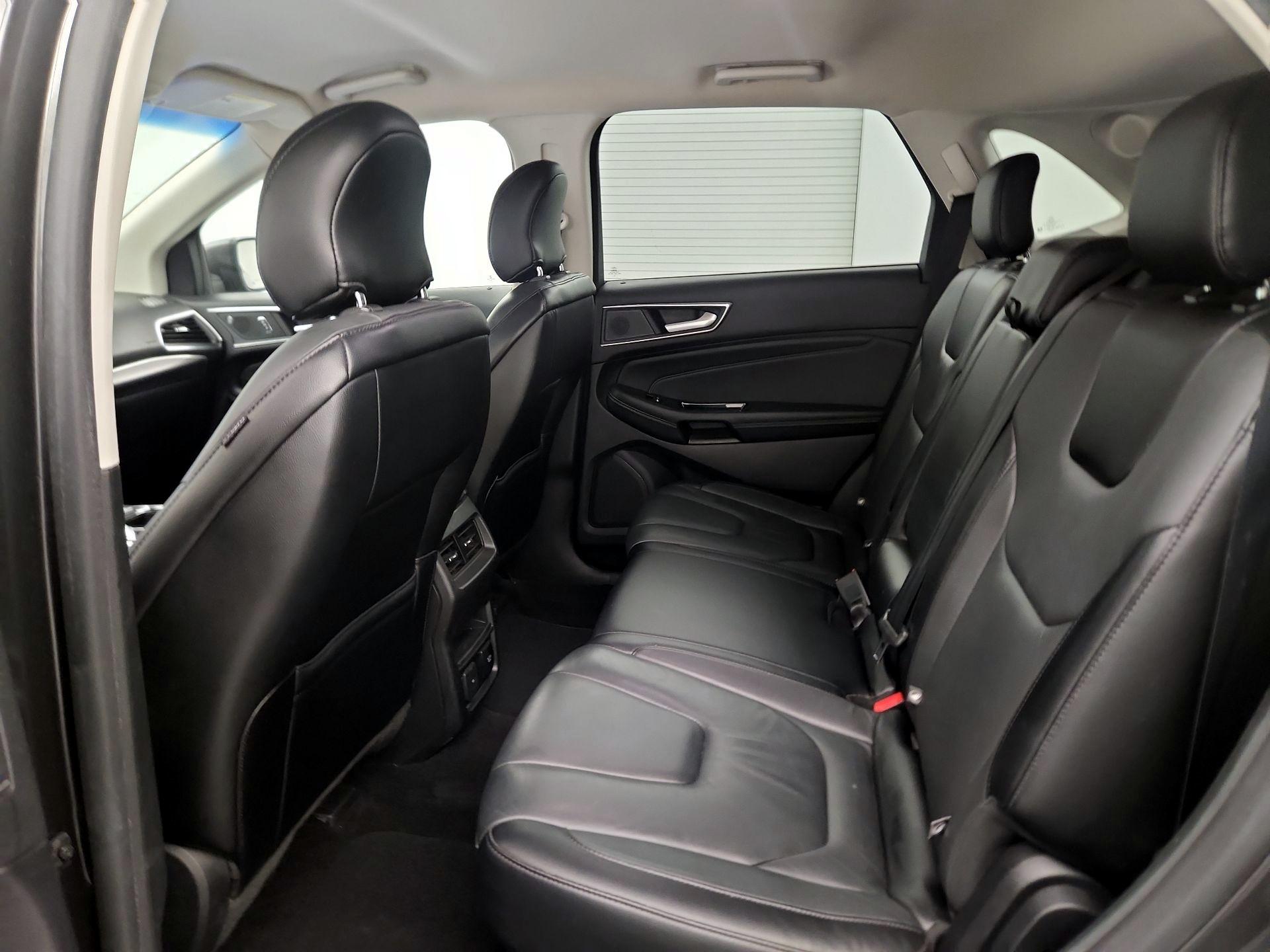 Thumbnail: 2019 Ford Edge - 19
