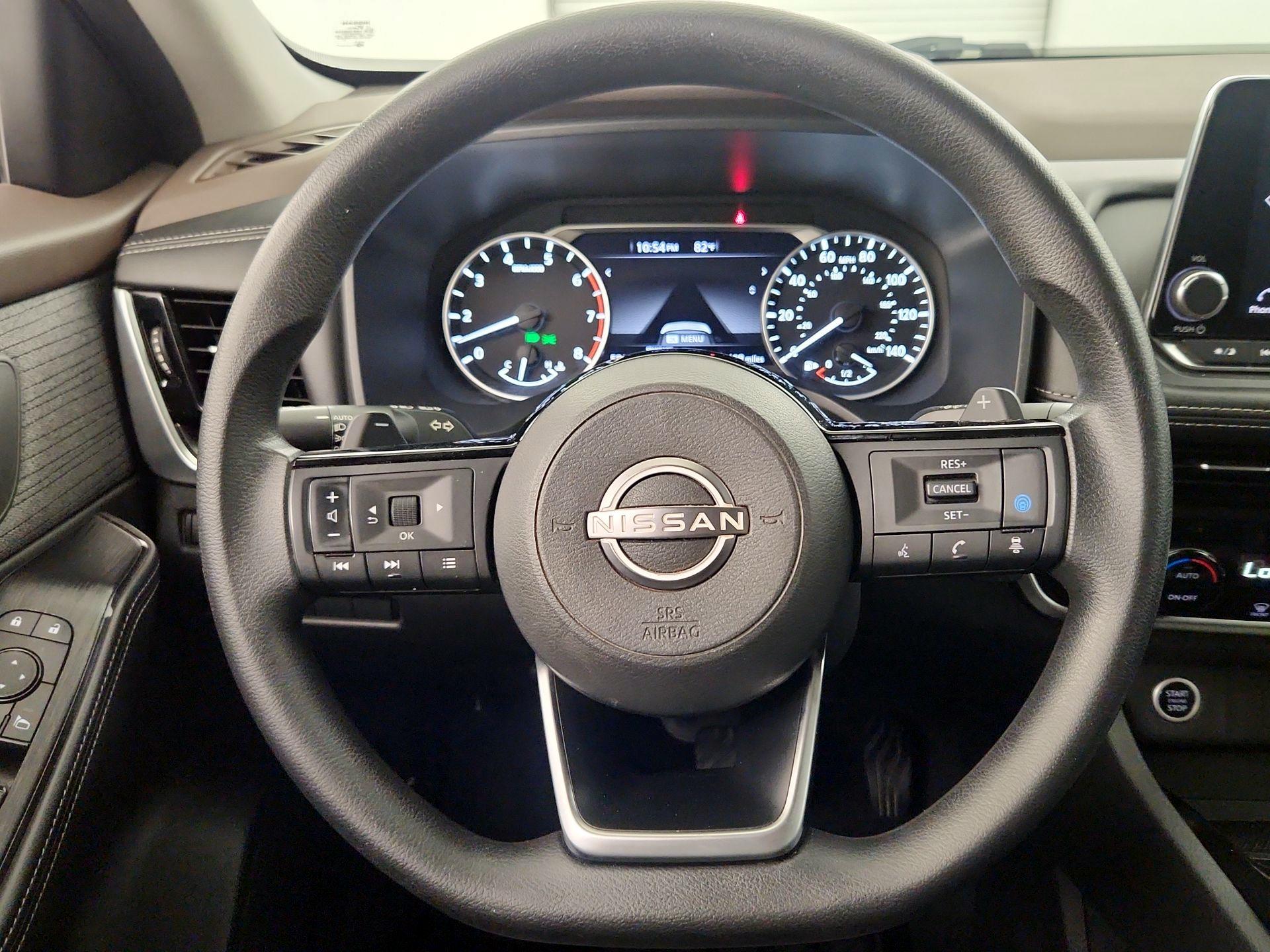 Thumbnail: 2022 Nissan Rogue - 10