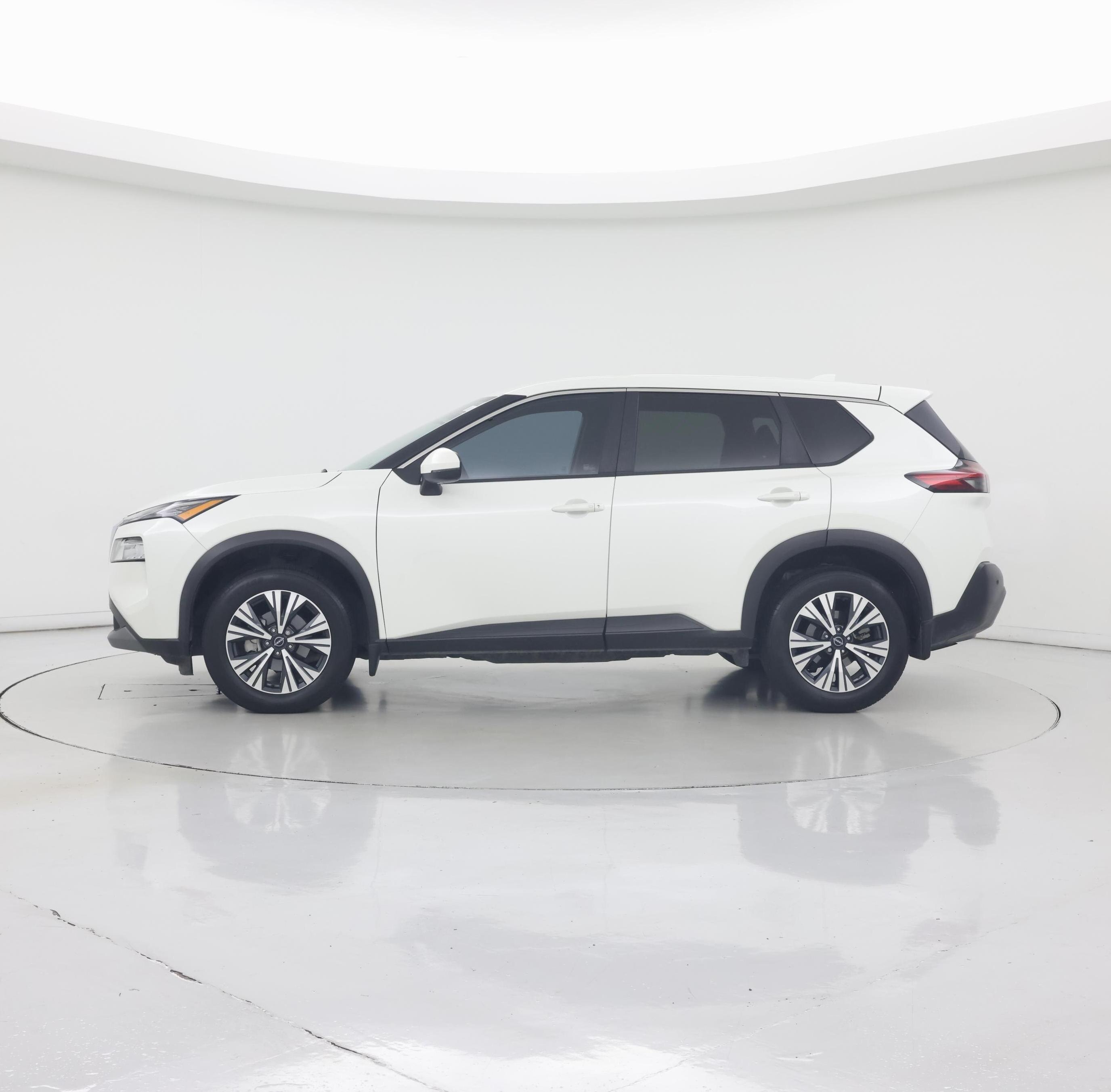 Thumbnail: 2022 Nissan Rogue - 3