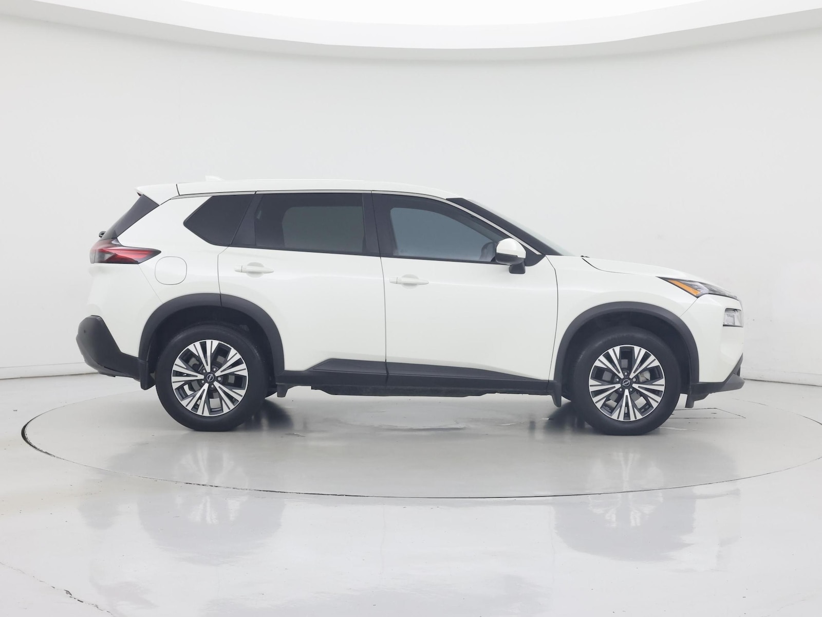 2022 Nissan Rogue SV - Photo 8