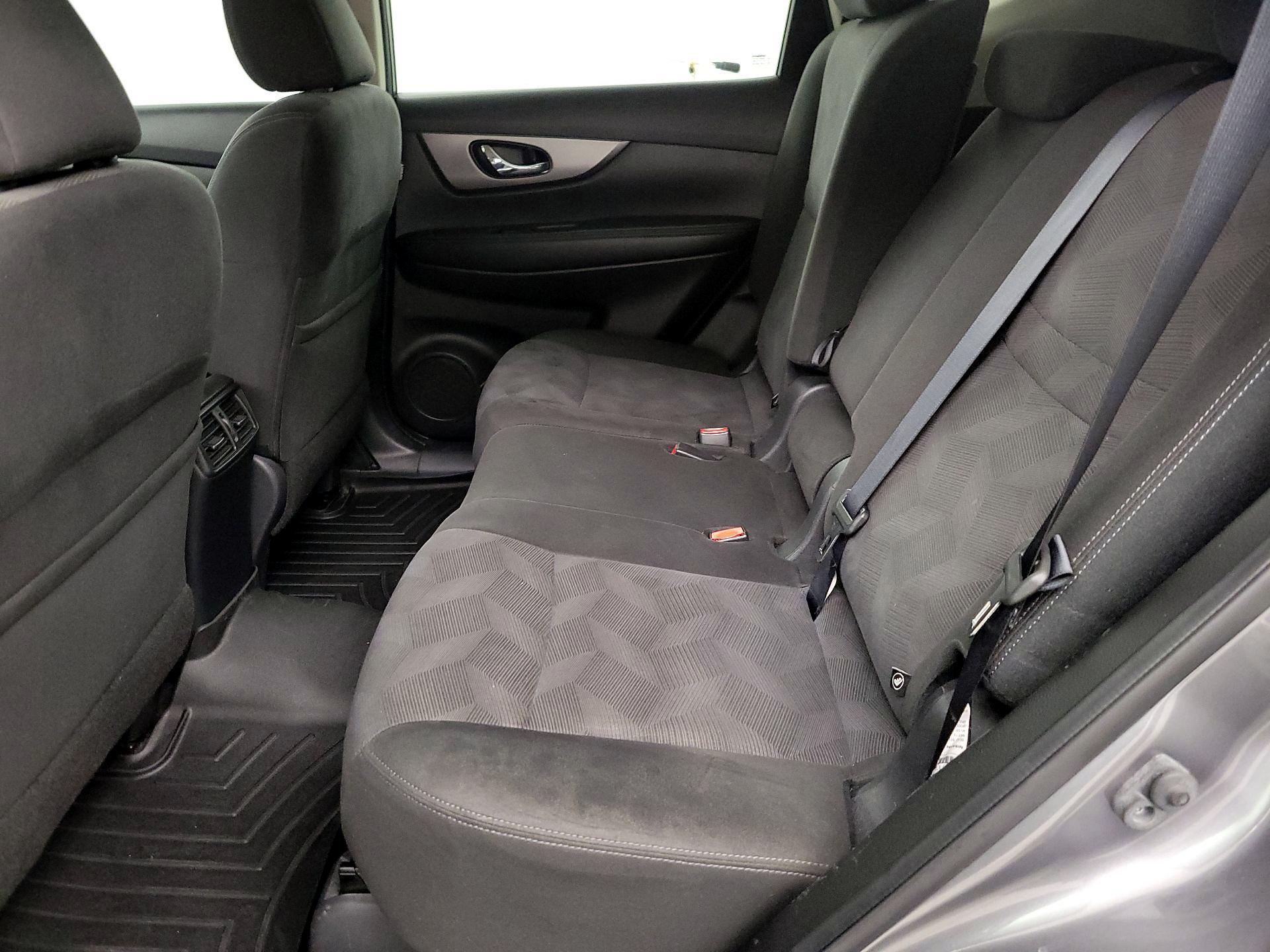 Thumbnail: 2016 Nissan Rogue - 19