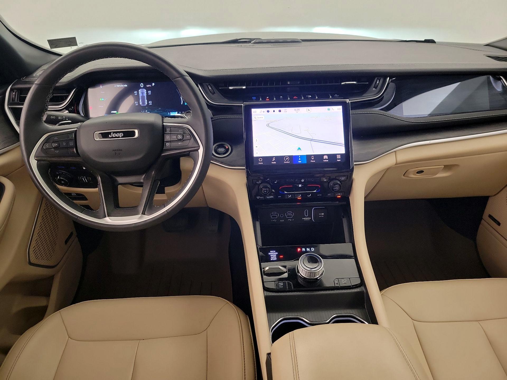 Thumbnail: 2023 Jeep Grand Cherokee - 9