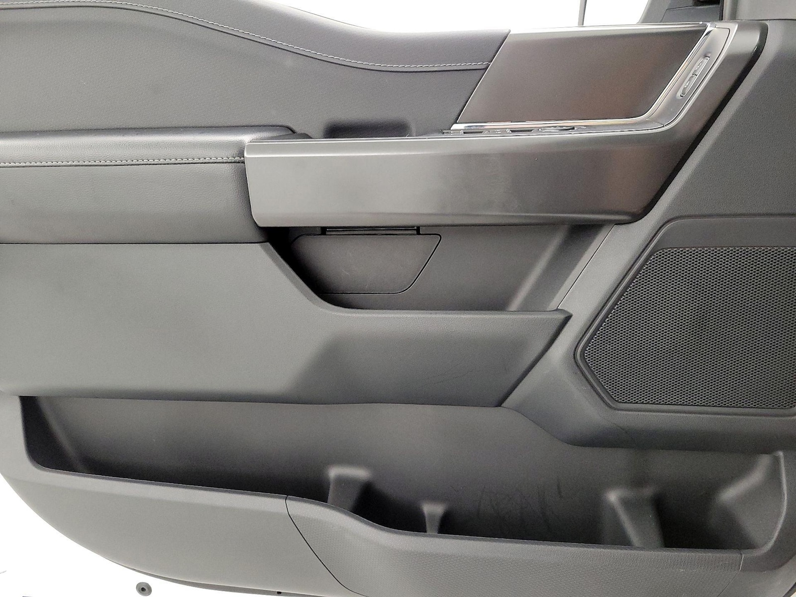 2024 Ford F-150 XLT - Photo 13