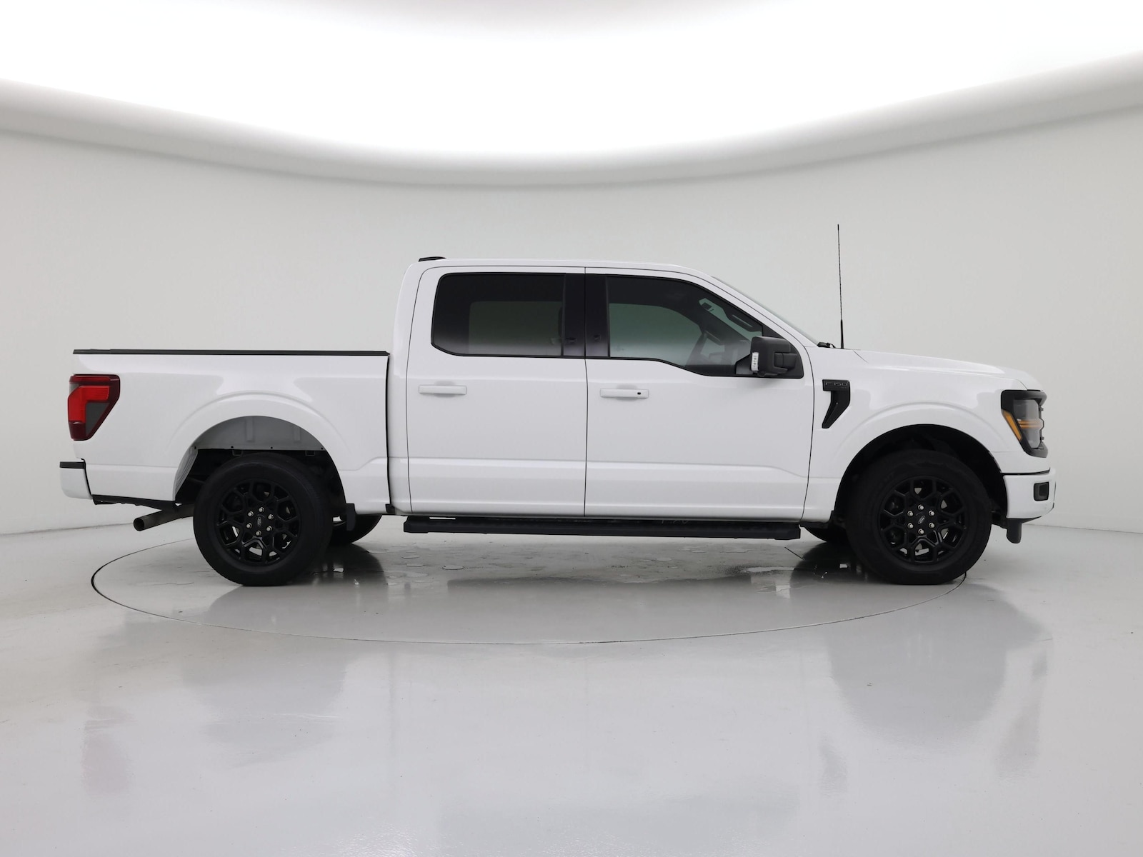 2024 Ford F-150 XLT - Photo 8