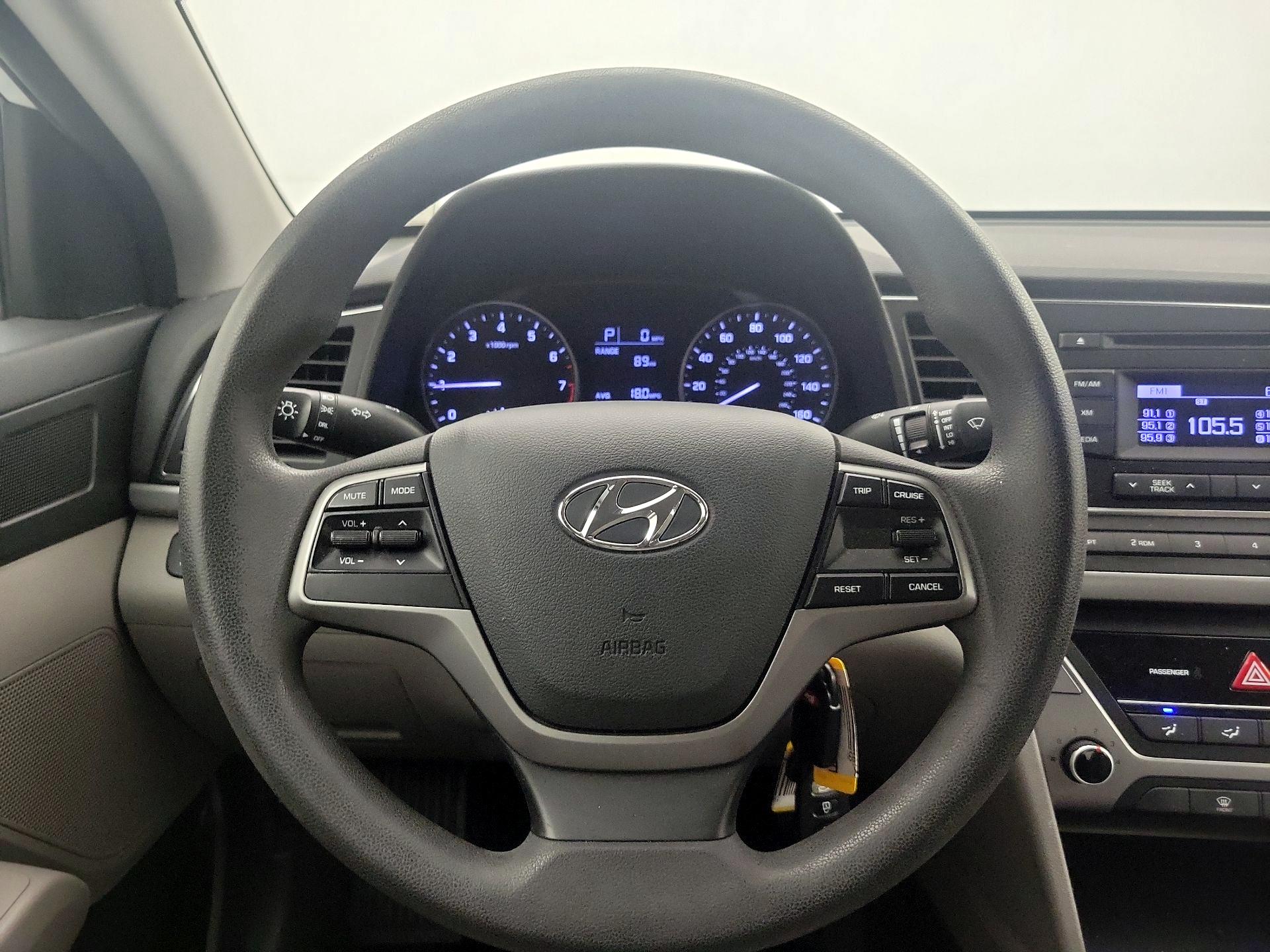 Thumbnail: 2017 Hyundai Elantra - 10