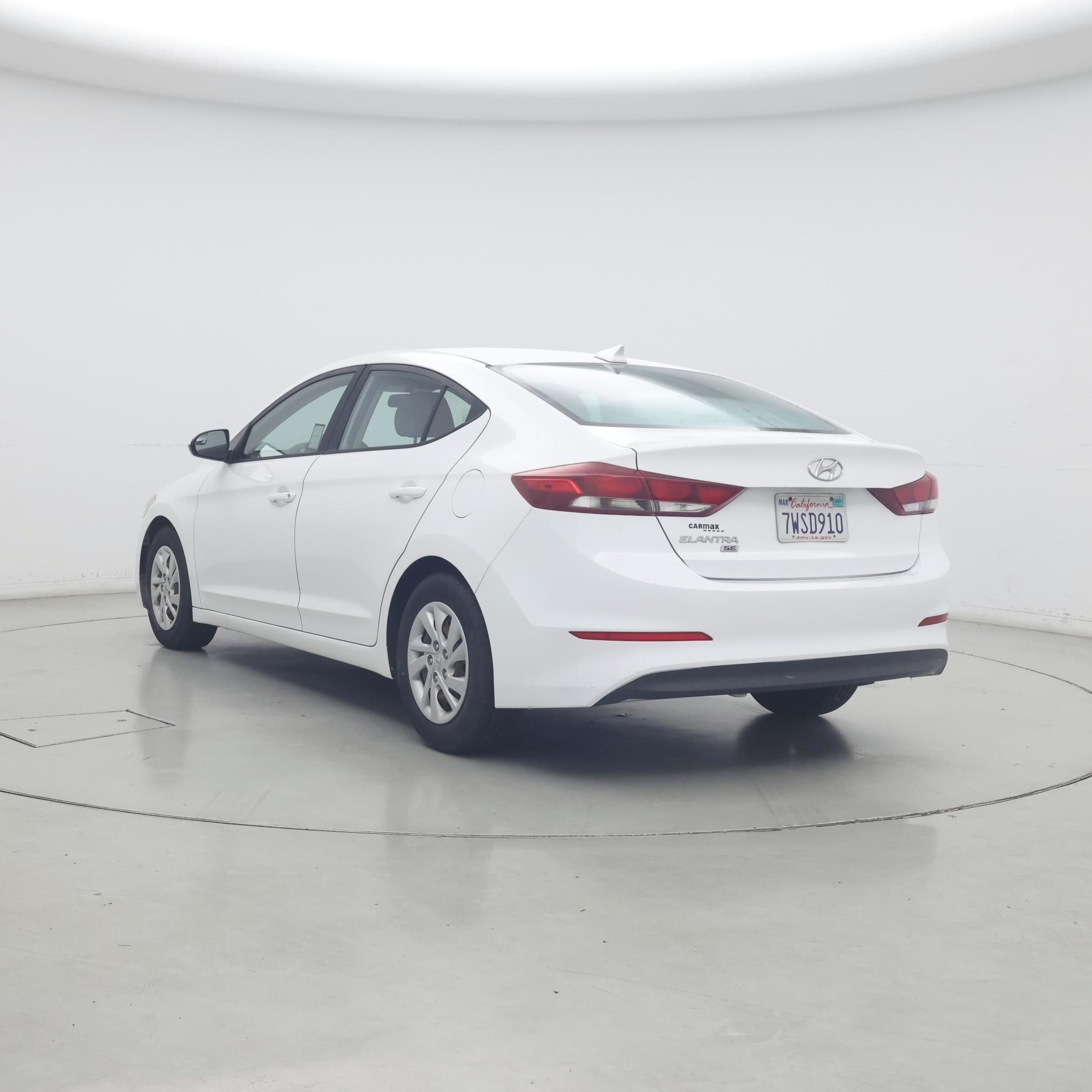 Thumbnail: 2017 Hyundai Elantra - 2