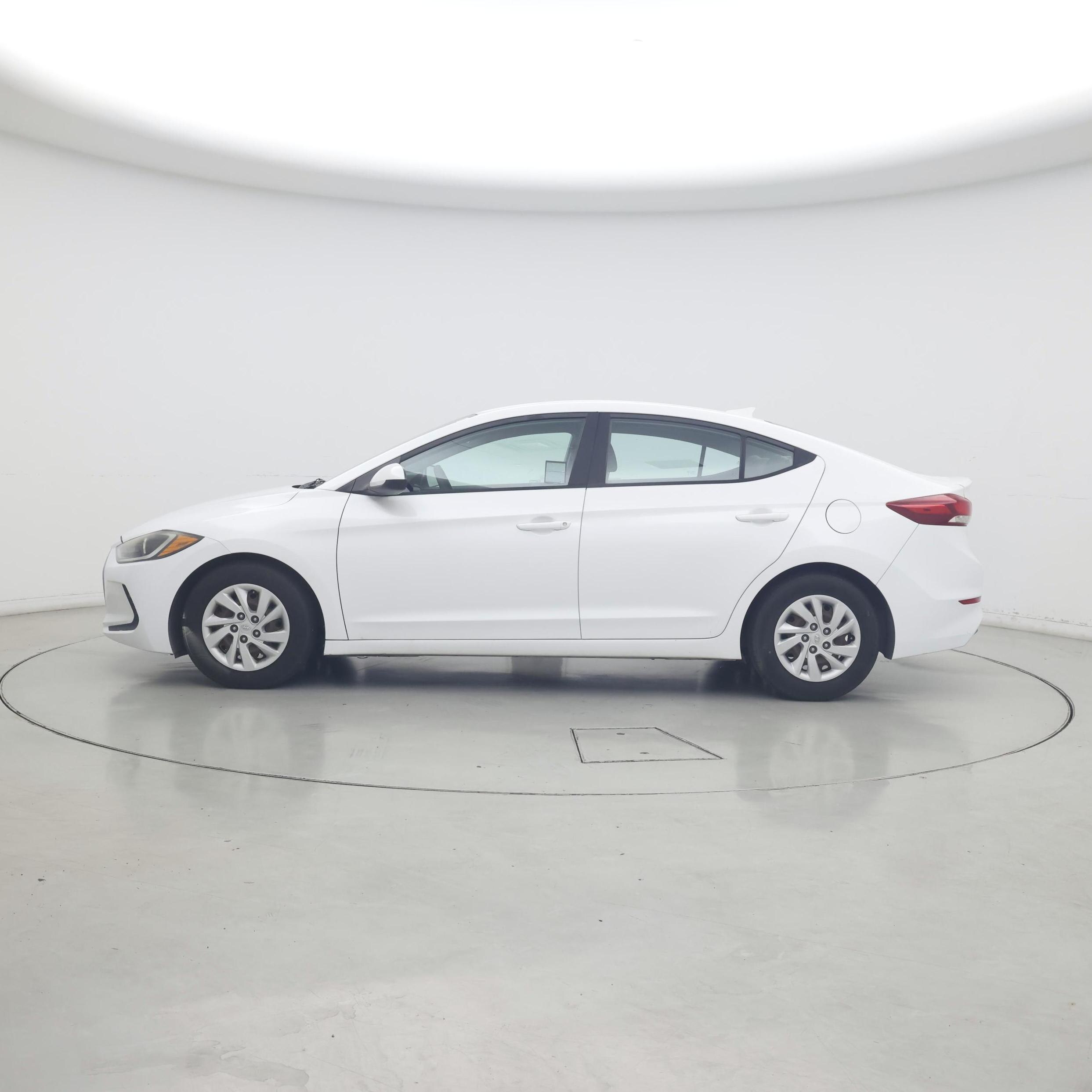 Thumbnail: 2017 Hyundai Elantra - 3