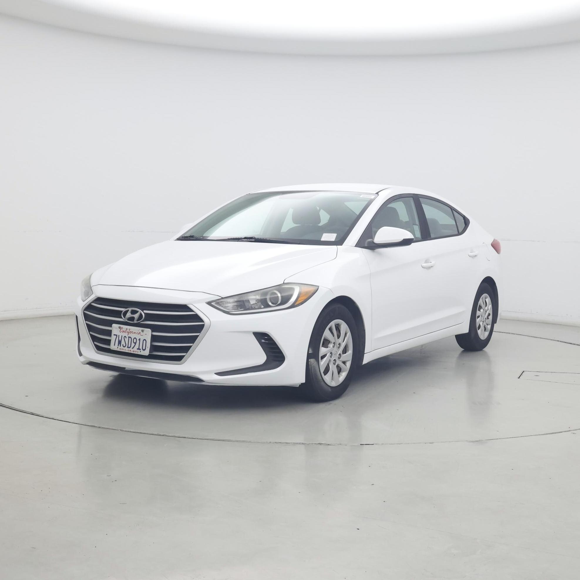 Thumbnail: 2017 Hyundai Elantra - 4