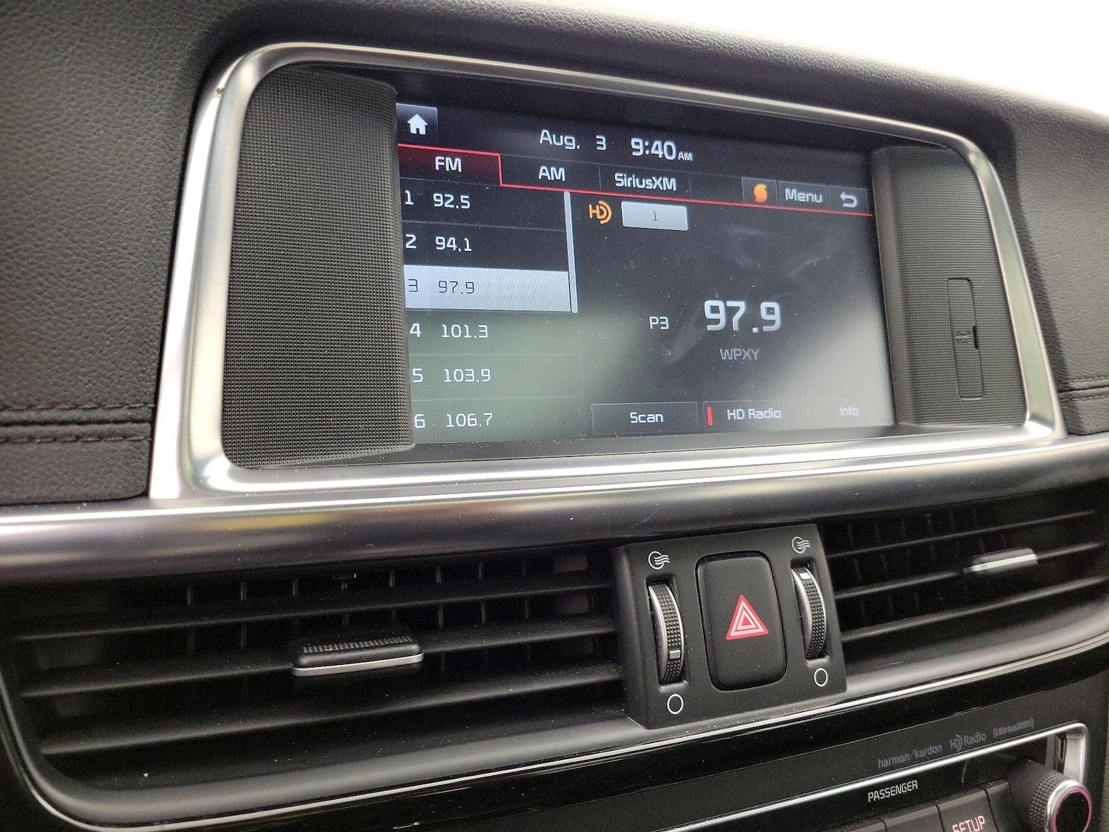 2017 Kia Optima EX - Photo 17