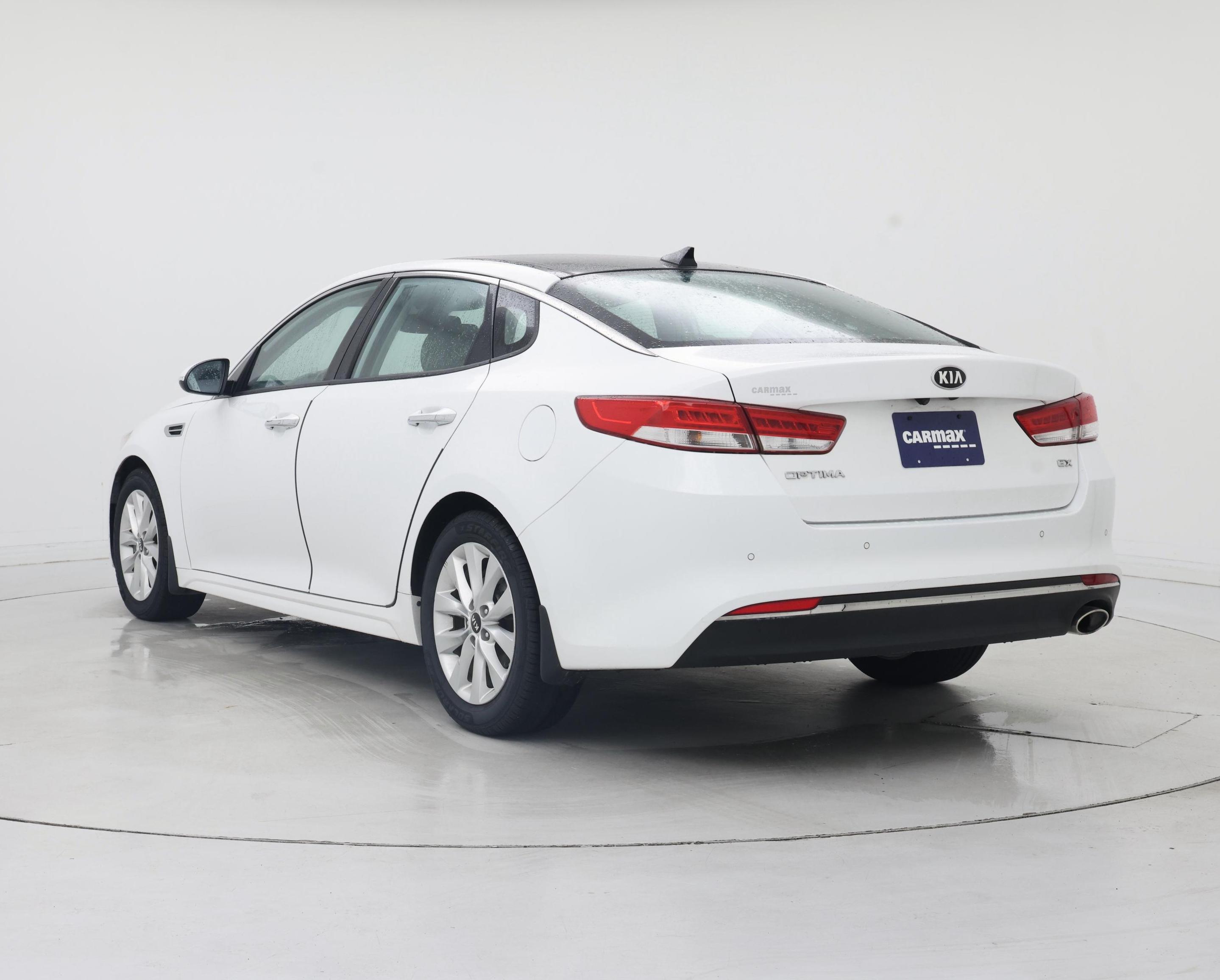 Thumbnail: 2017 Kia Optima - 2