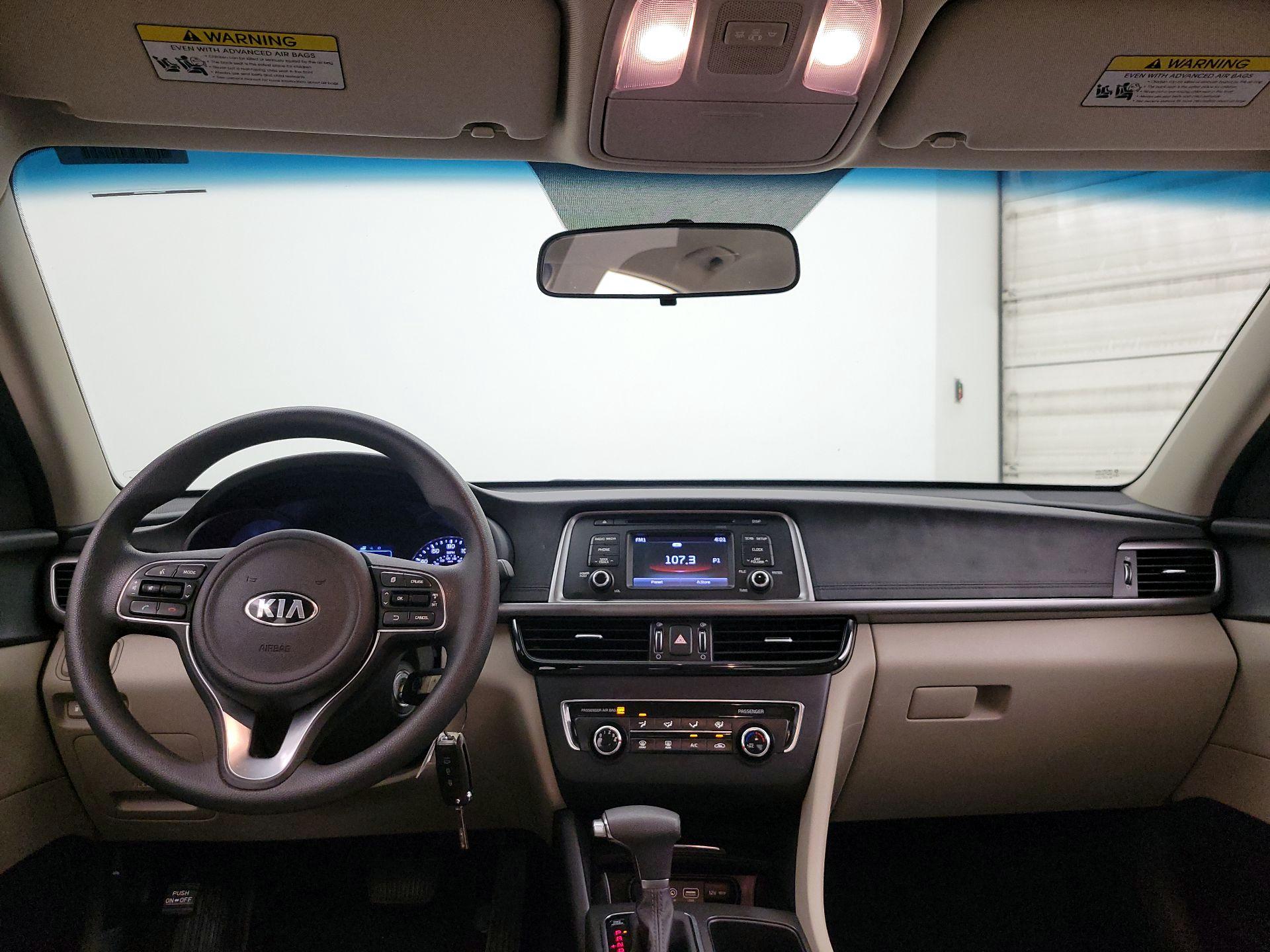 Thumbnail: 2016 Kia Optima - 9