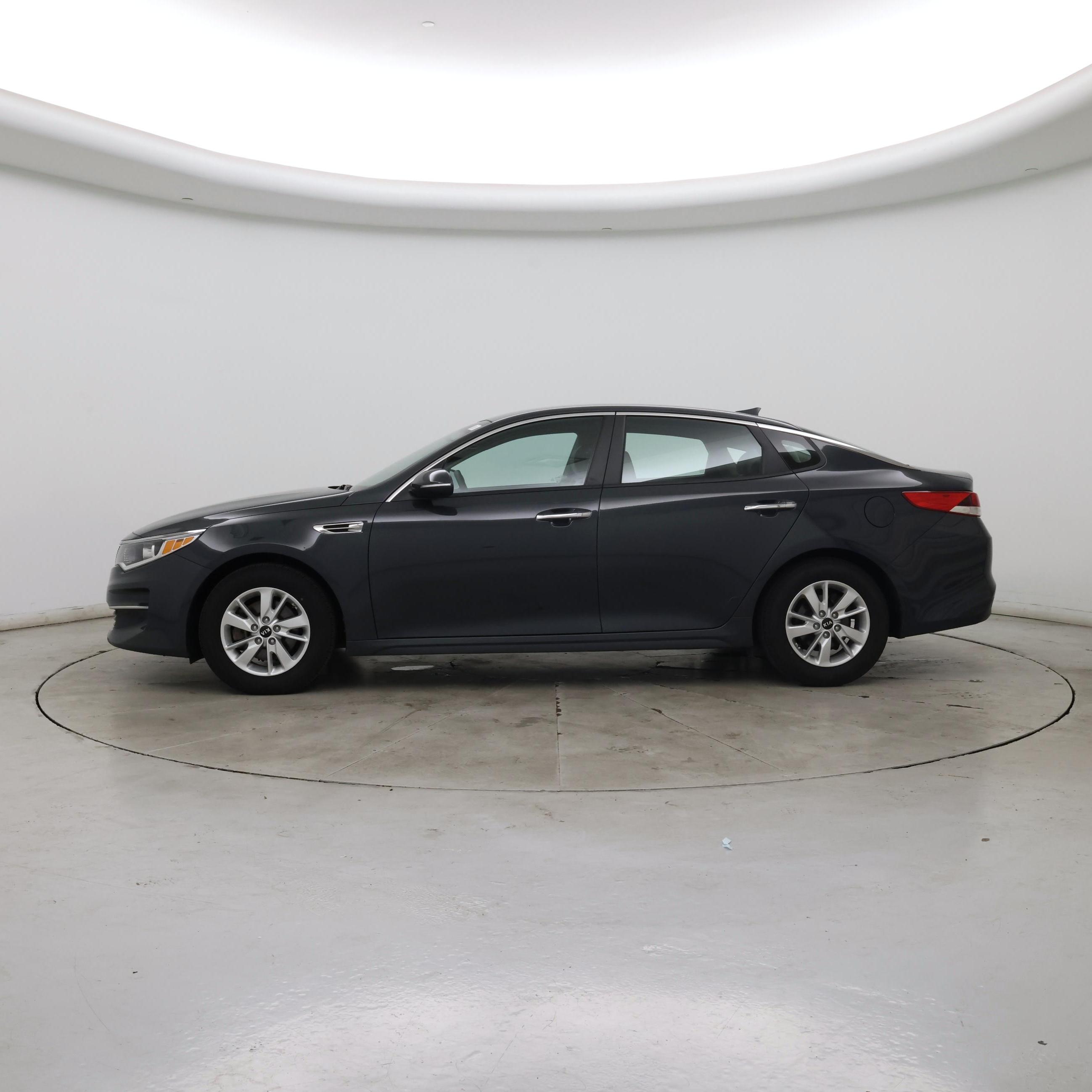 Thumbnail: 2016 Kia Optima - 3