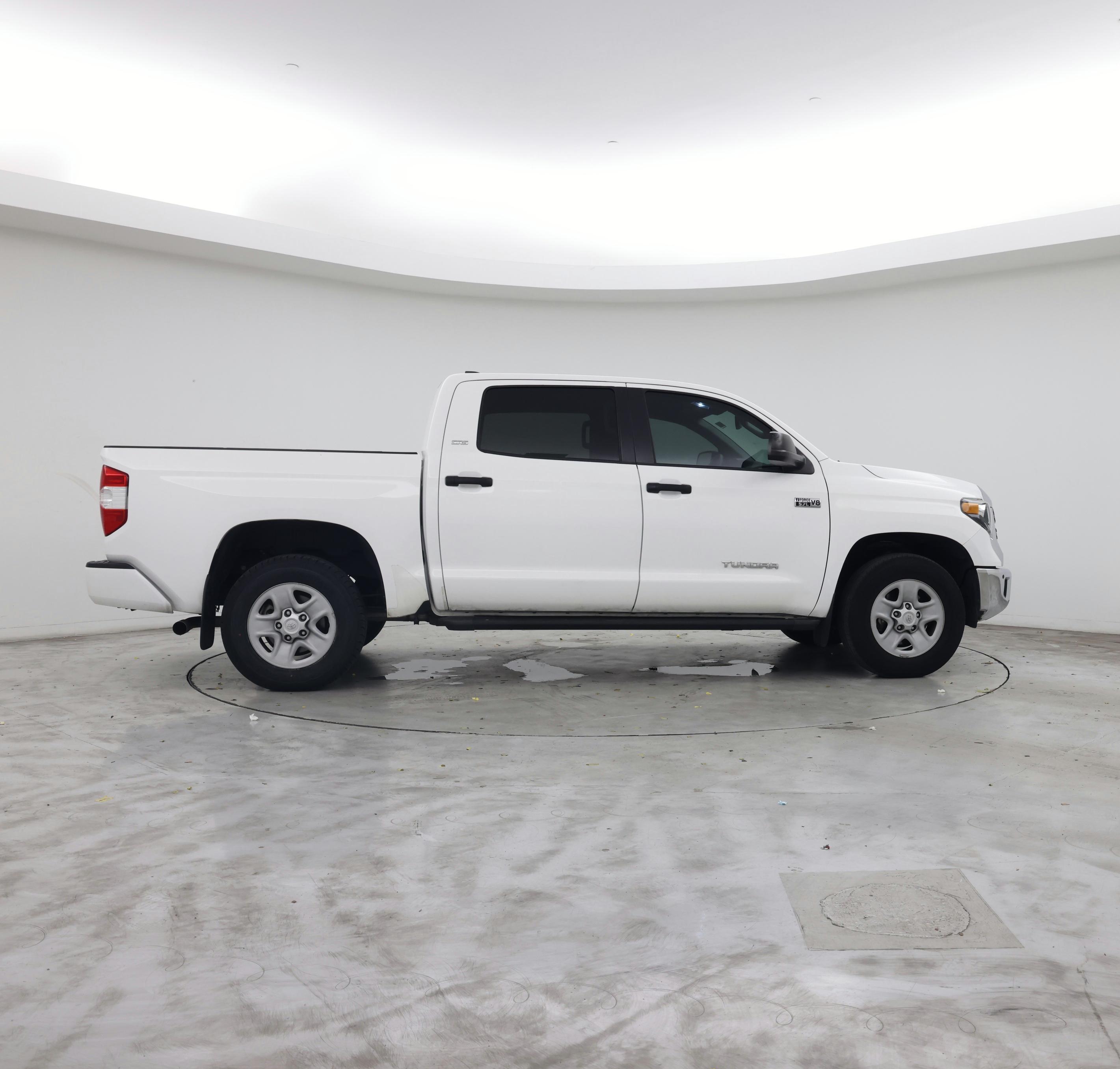 Thumbnail: 2021 Toyota Tundra - 7