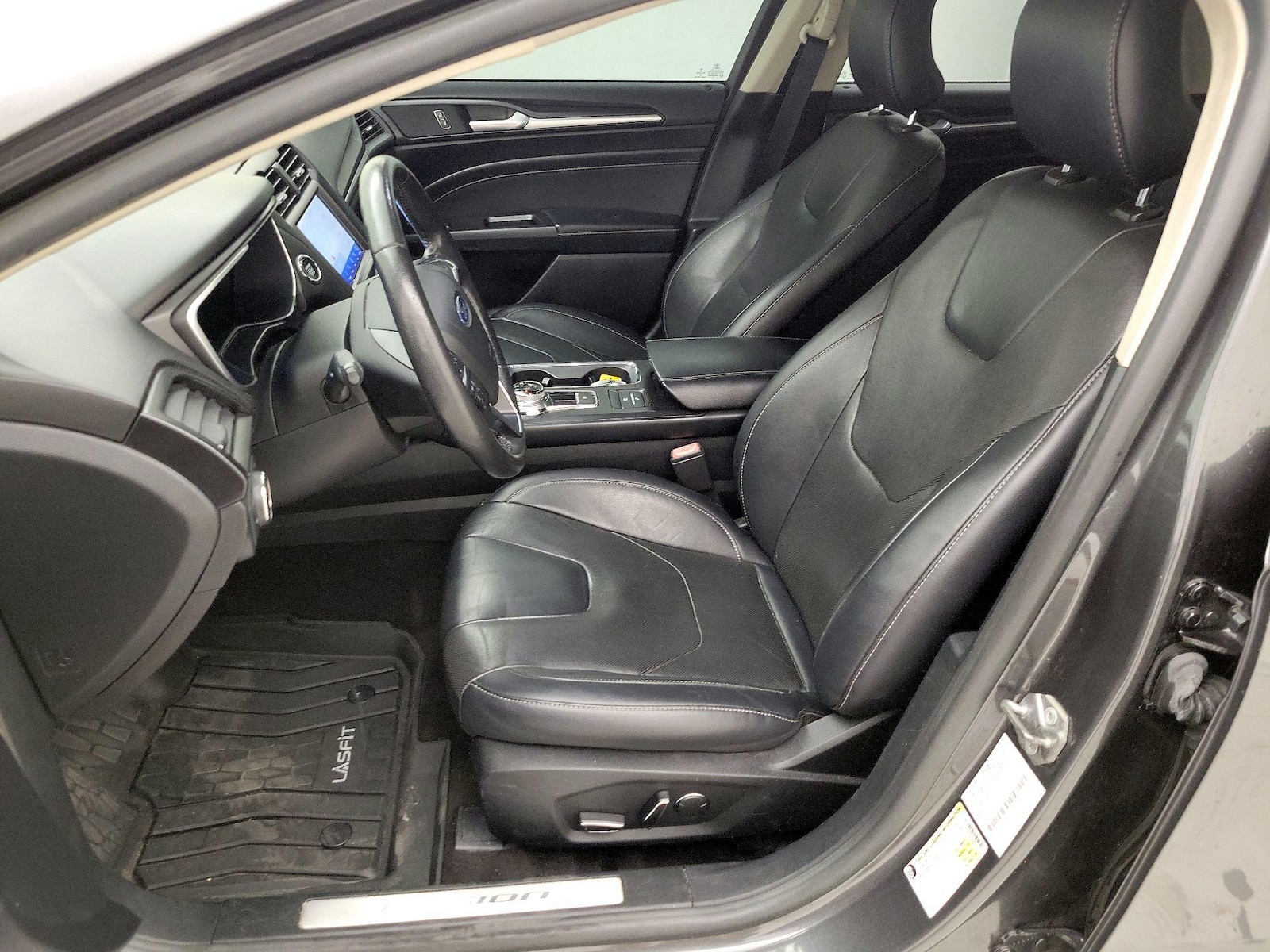 2019 Ford Fusion Hybrid Titanium - Photo 12