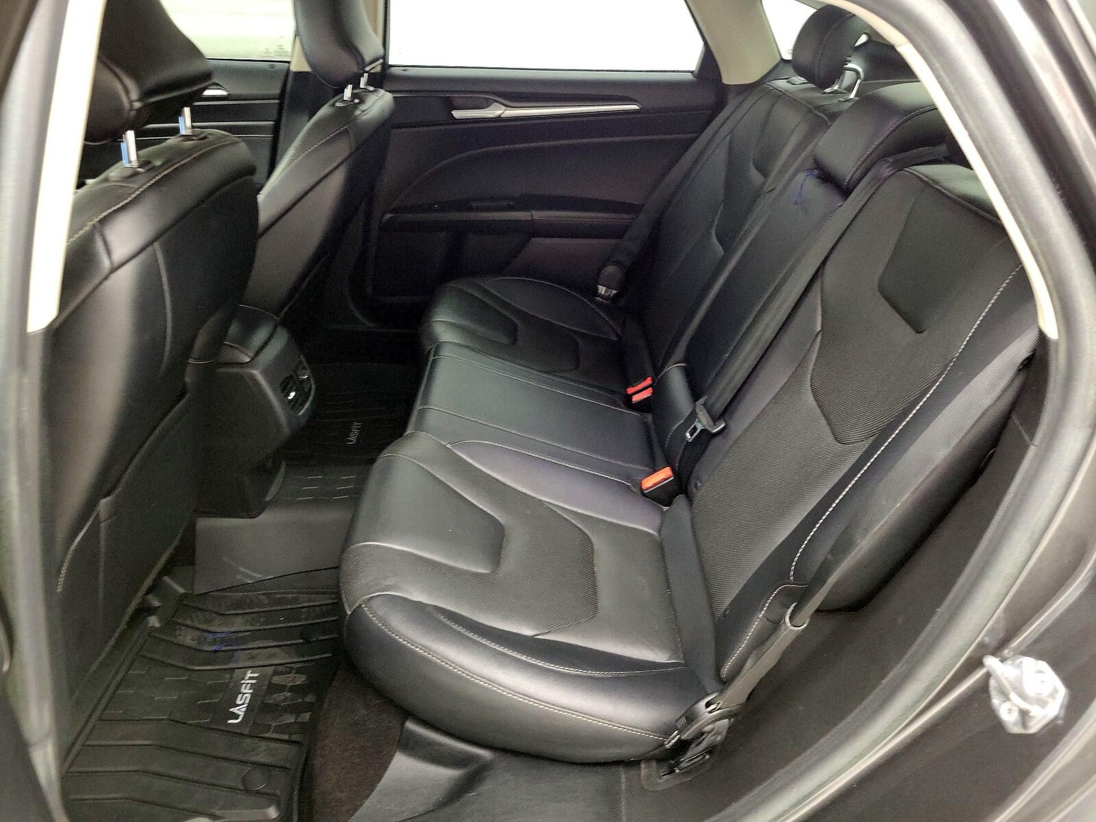 2019 Ford Fusion Hybrid Titanium - Photo 20