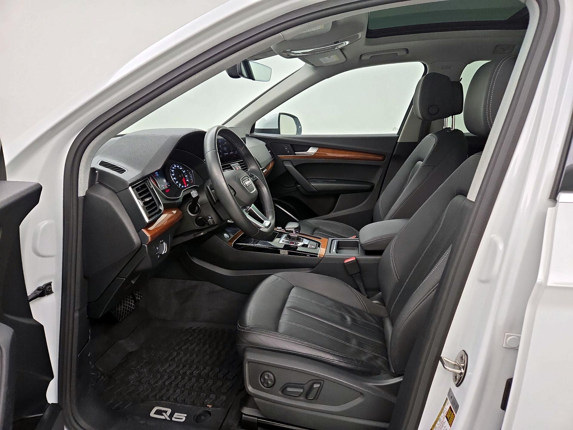 Thumbnail: 2022 Audi Q5 - 11