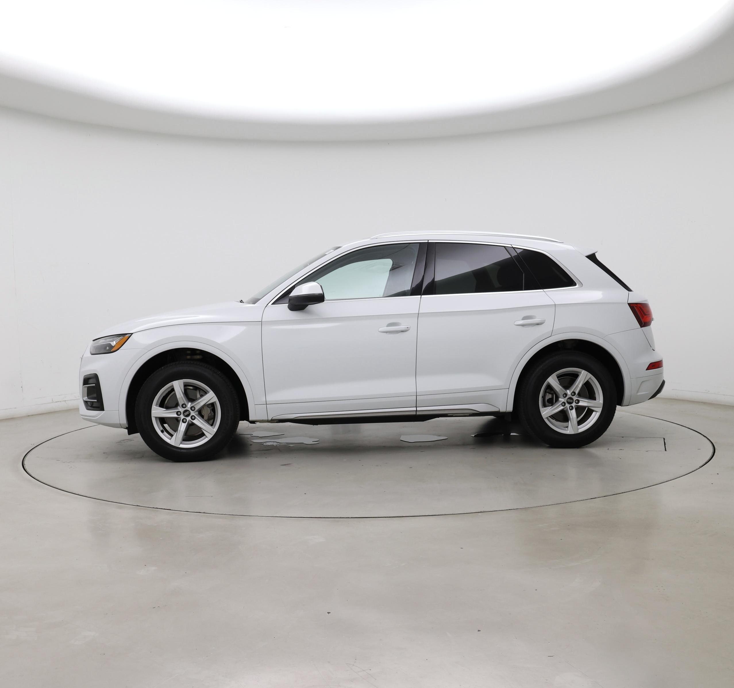 Thumbnail: 2022 Audi Q5 - 3