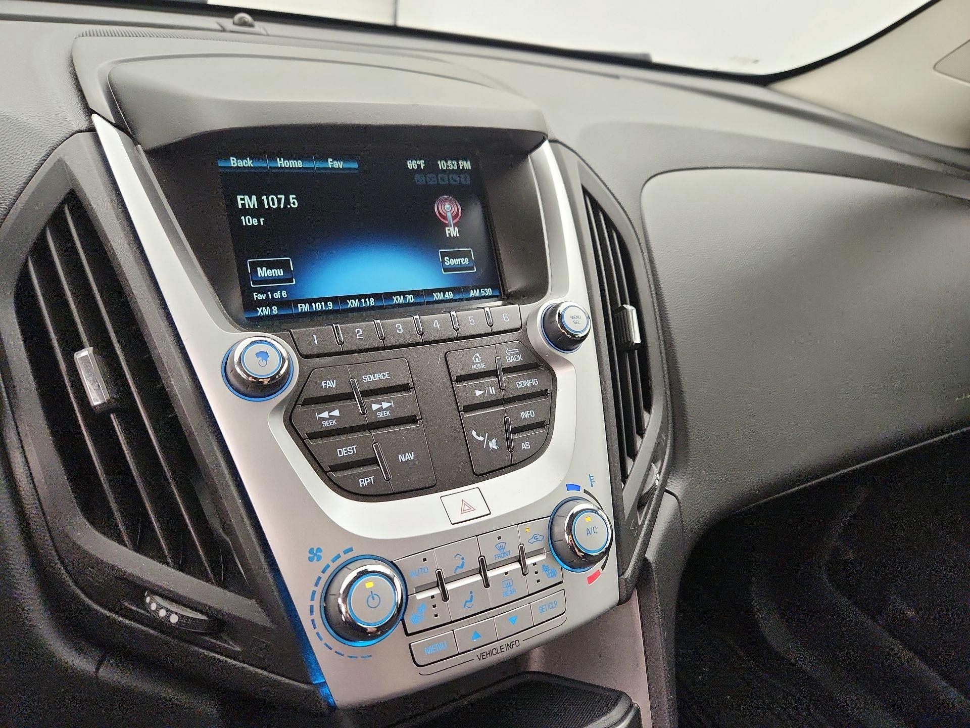 Thumbnail: 2017 Chevrolet Equinox - 16