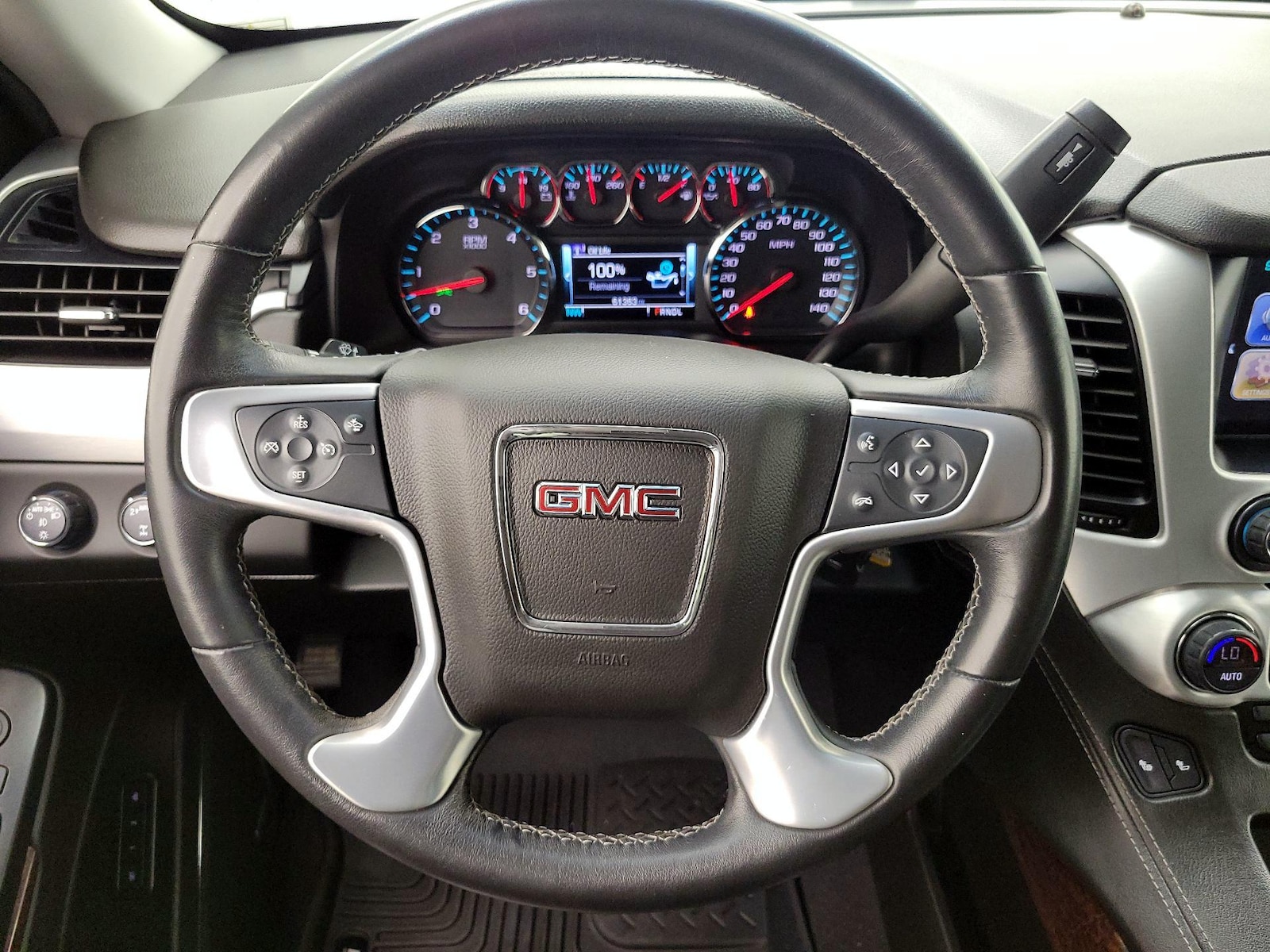 2019 GMC Yukon SLT Standard Edition - Photo 11