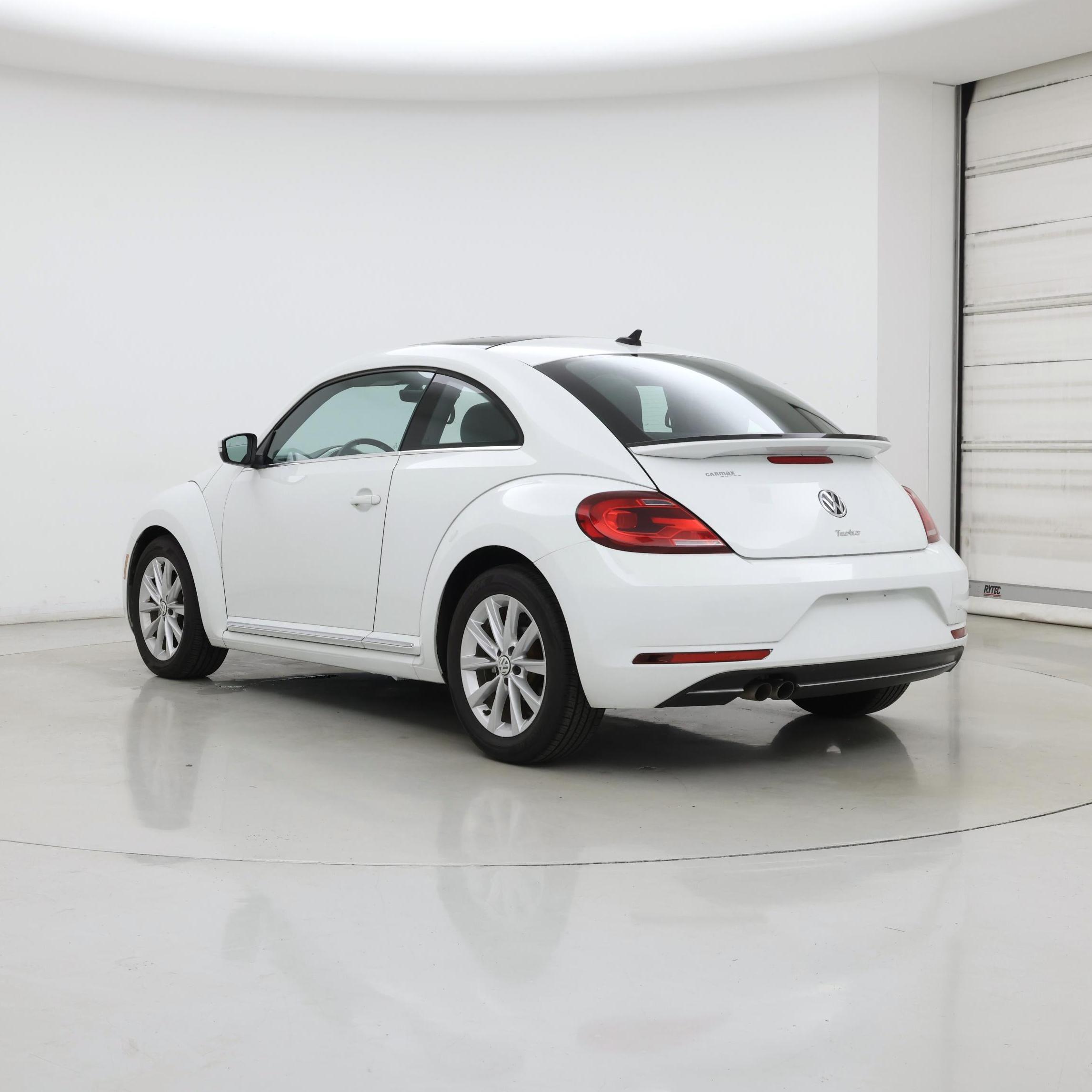 Thumbnail: 2019 Volkswagen Beetle - 2