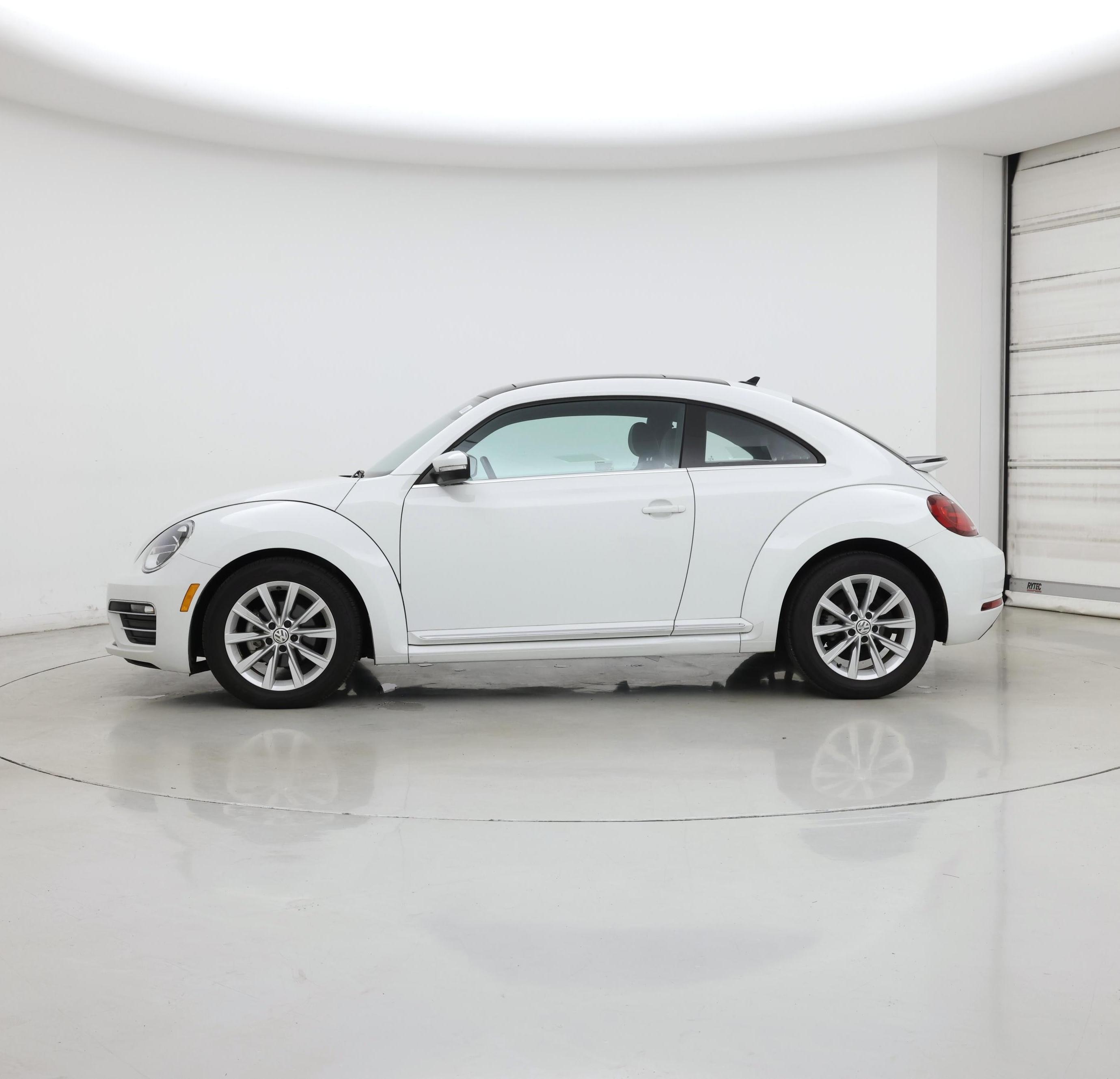 Thumbnail: 2019 Volkswagen Beetle - 3