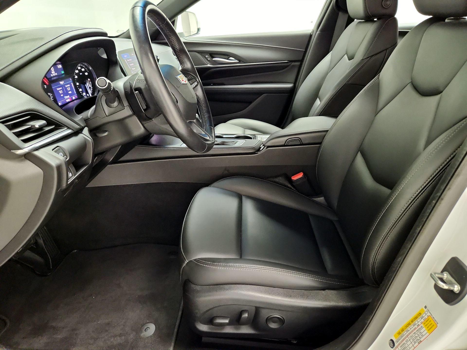 Thumbnail: 2021 Cadillac CT4 - 11