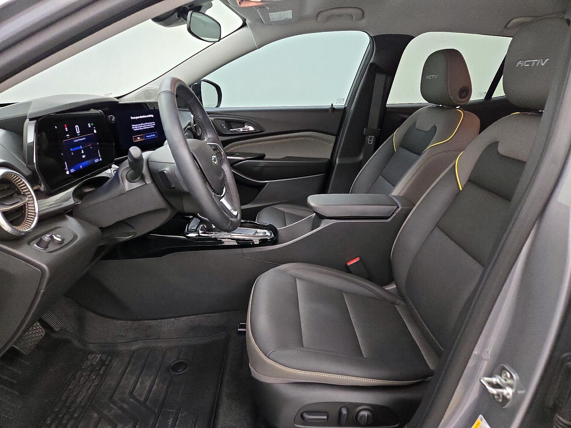 Thumbnail: 2025 Chevrolet Trax - 11