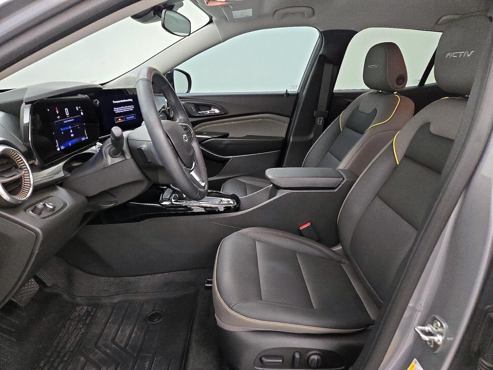 2025 Chevrolet Trax Activ - Photo 12
