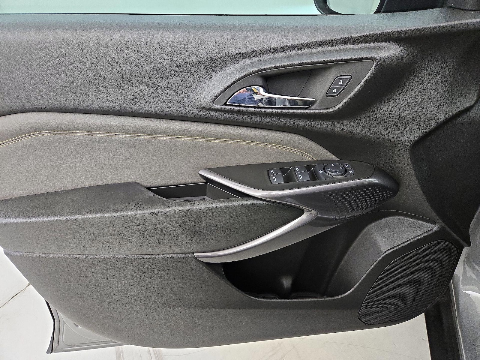 2025 Chevrolet Trax Activ - Photo 13
