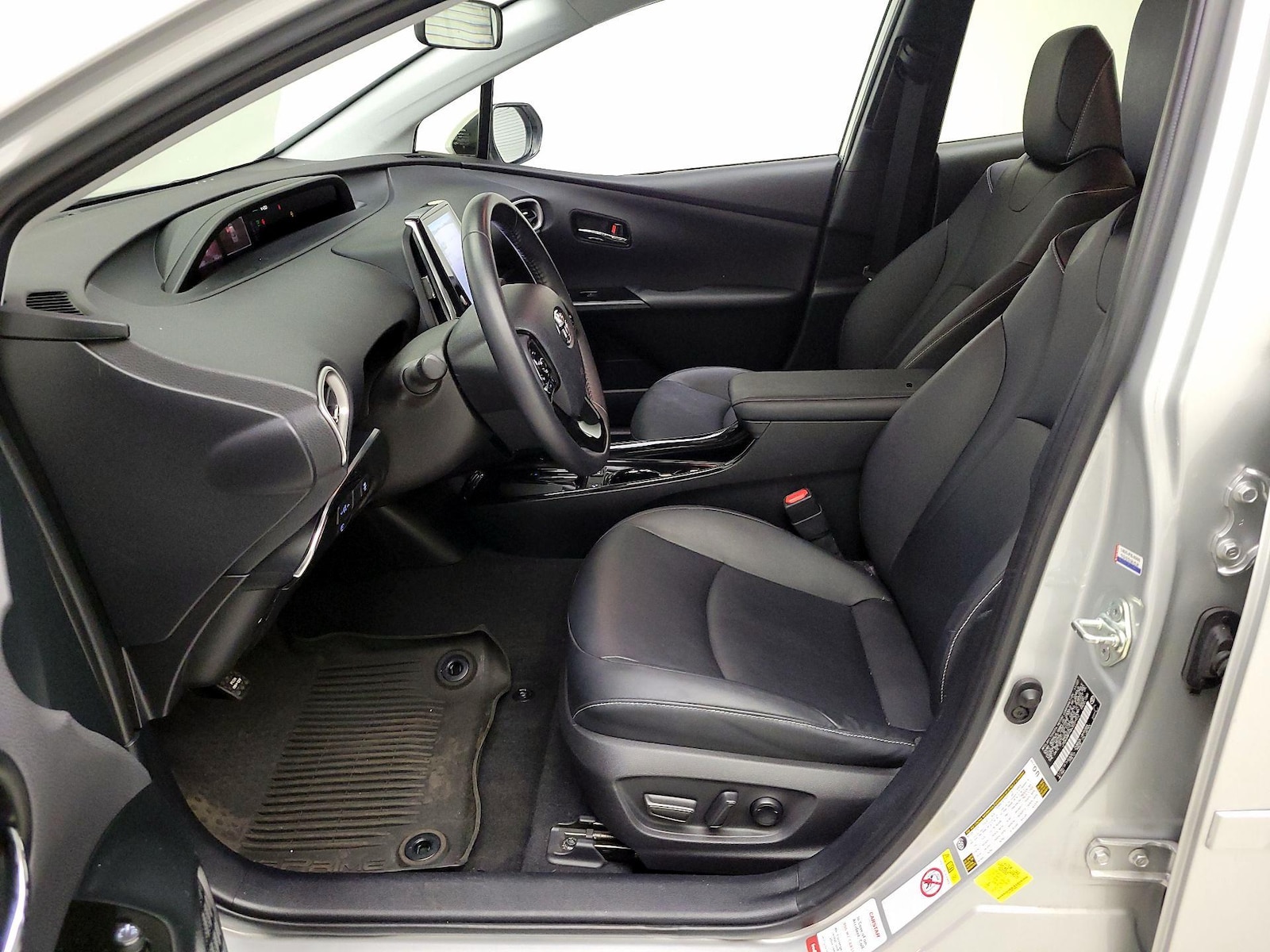 2022 Toyota Prius Prime XLE - Photo 12