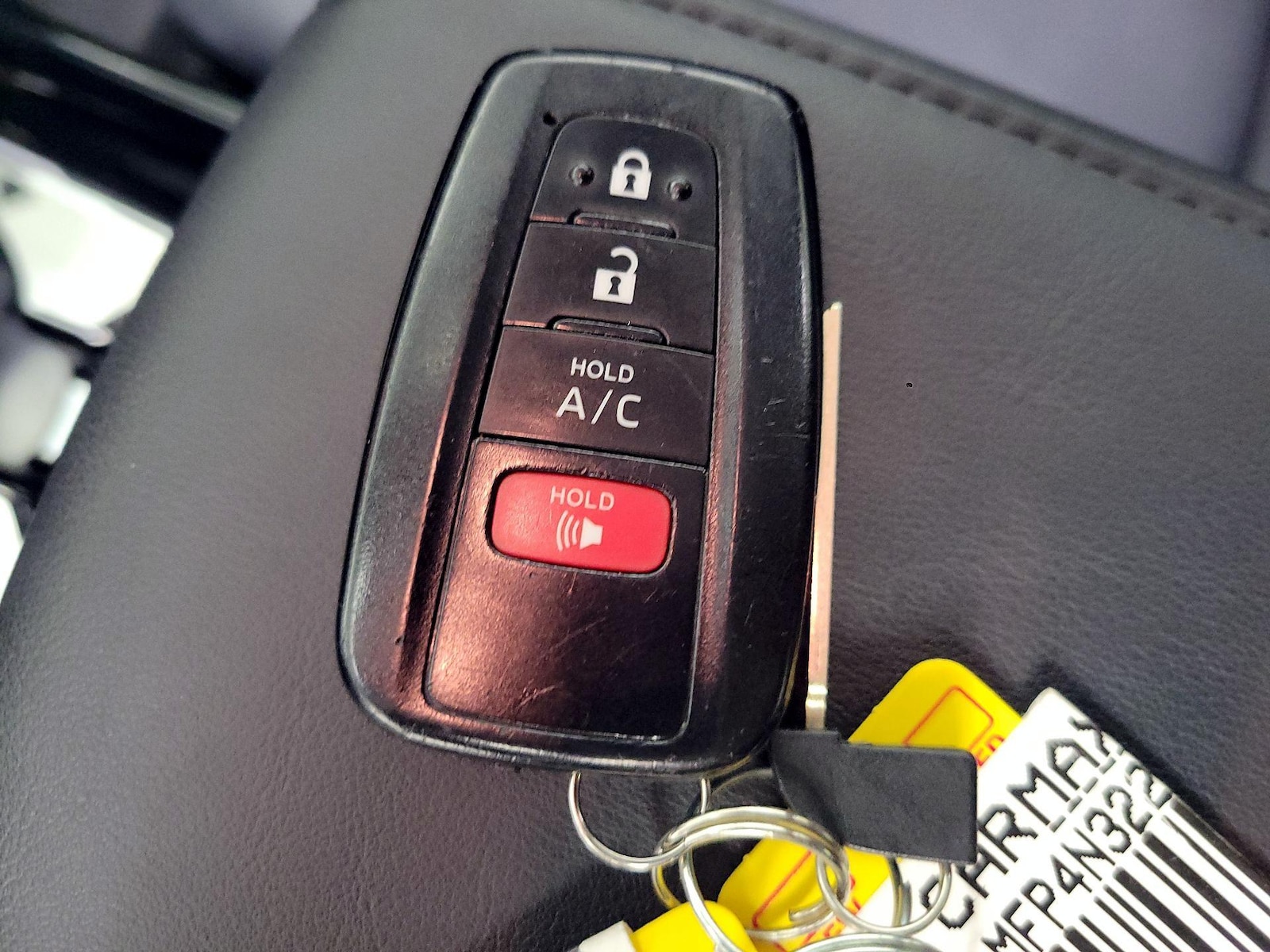 2022 Toyota Prius Prime XLE - Photo 24