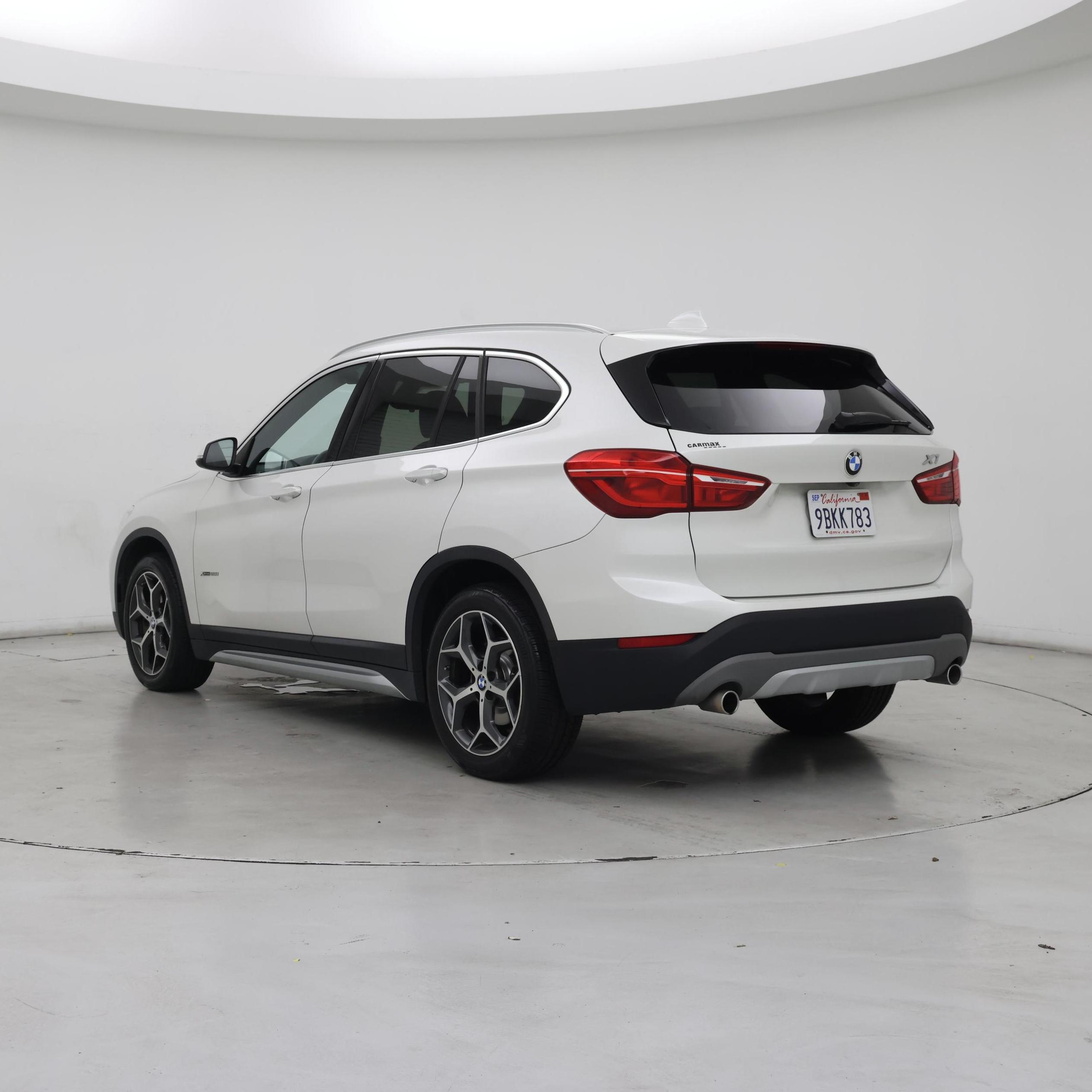 Thumbnail: 2018 BMW X1 - 2