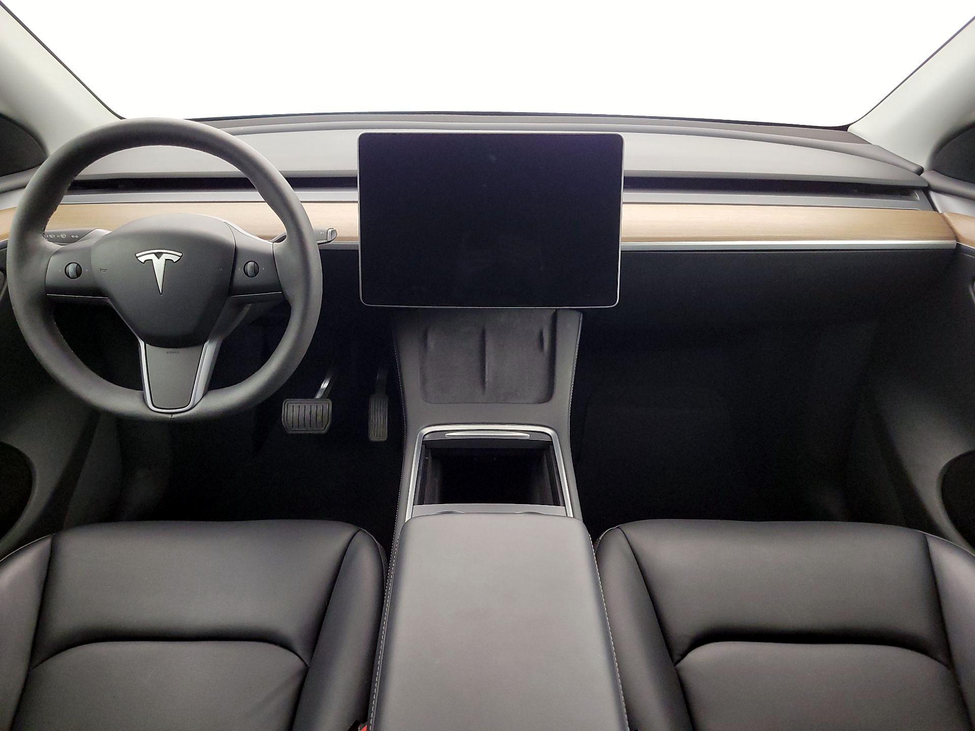 Thumbnail: 2024 Tesla Model Y - 9