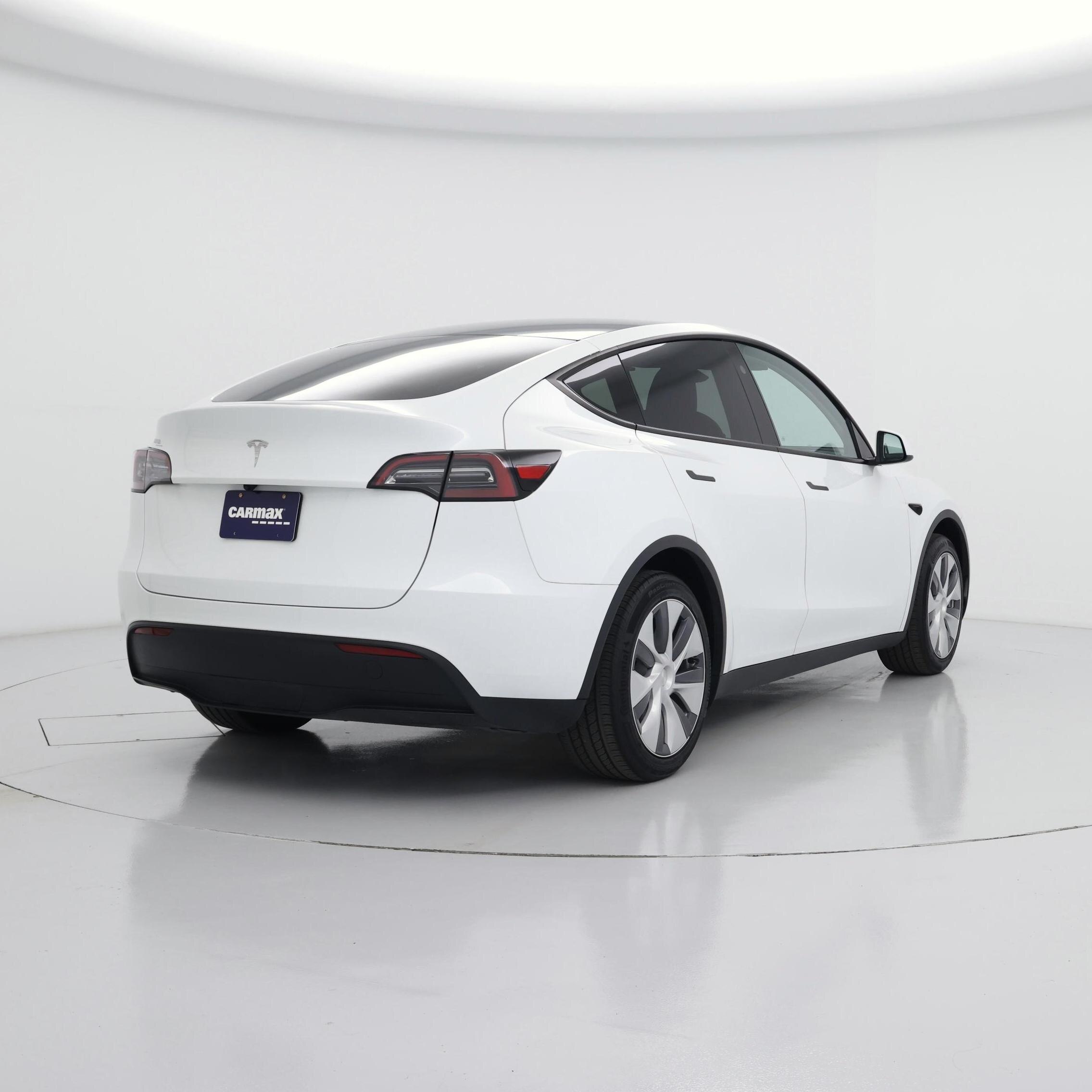 Thumbnail: 2024 Tesla Model Y - 8