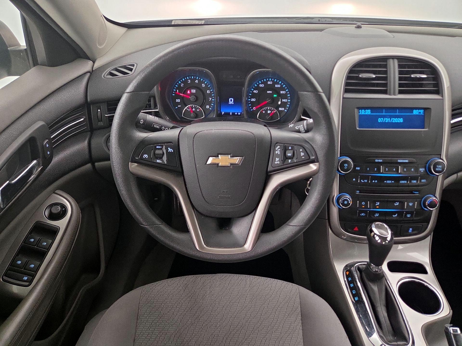 Thumbnail: 2015 Chevrolet Malibu - 10