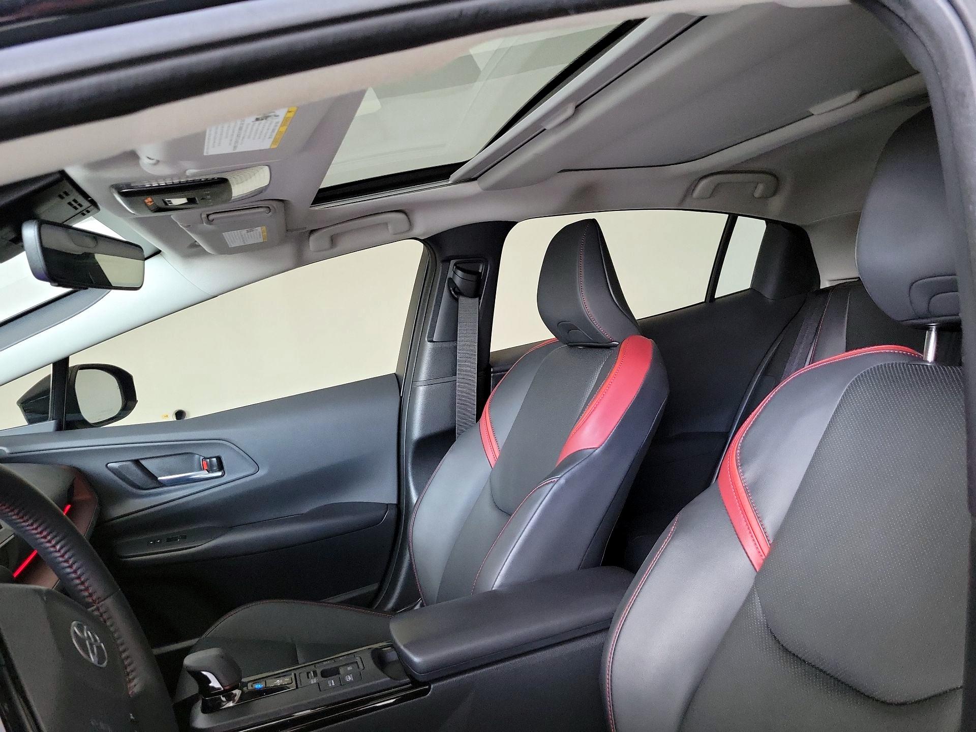 Thumbnail: 2024 Toyota Prius Prime - 17