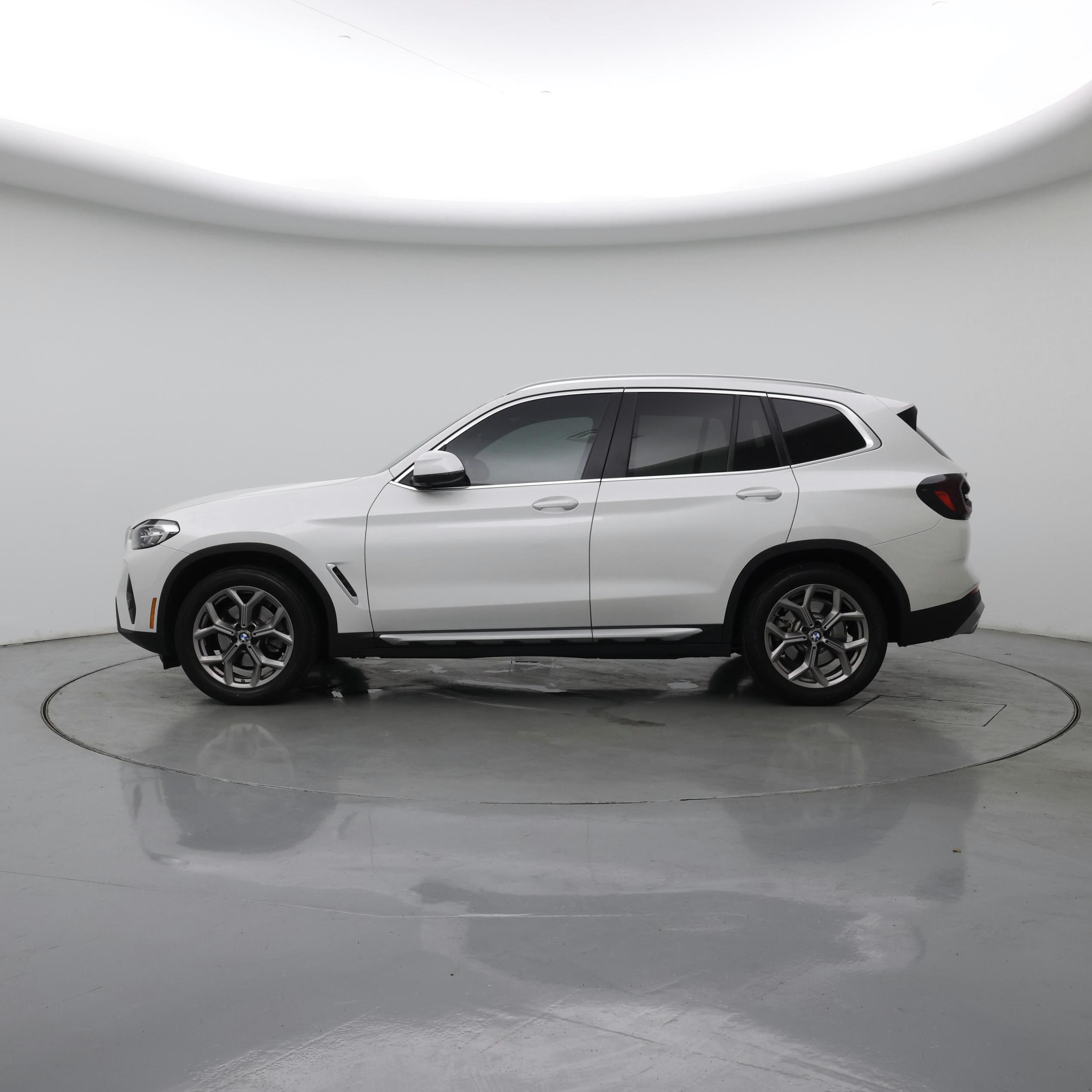 Thumbnail: 2022 BMW X3 - 3
