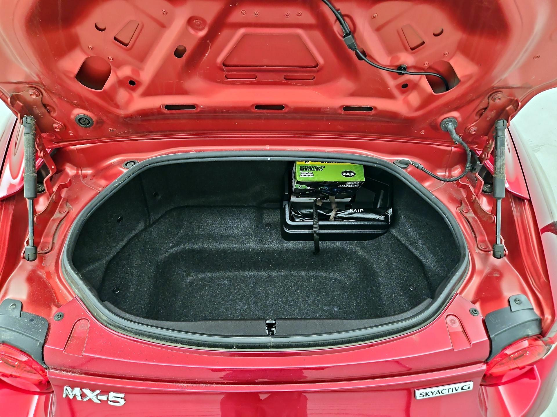 Thumbnail: 2020 Mazda MX-5 Miata - 19