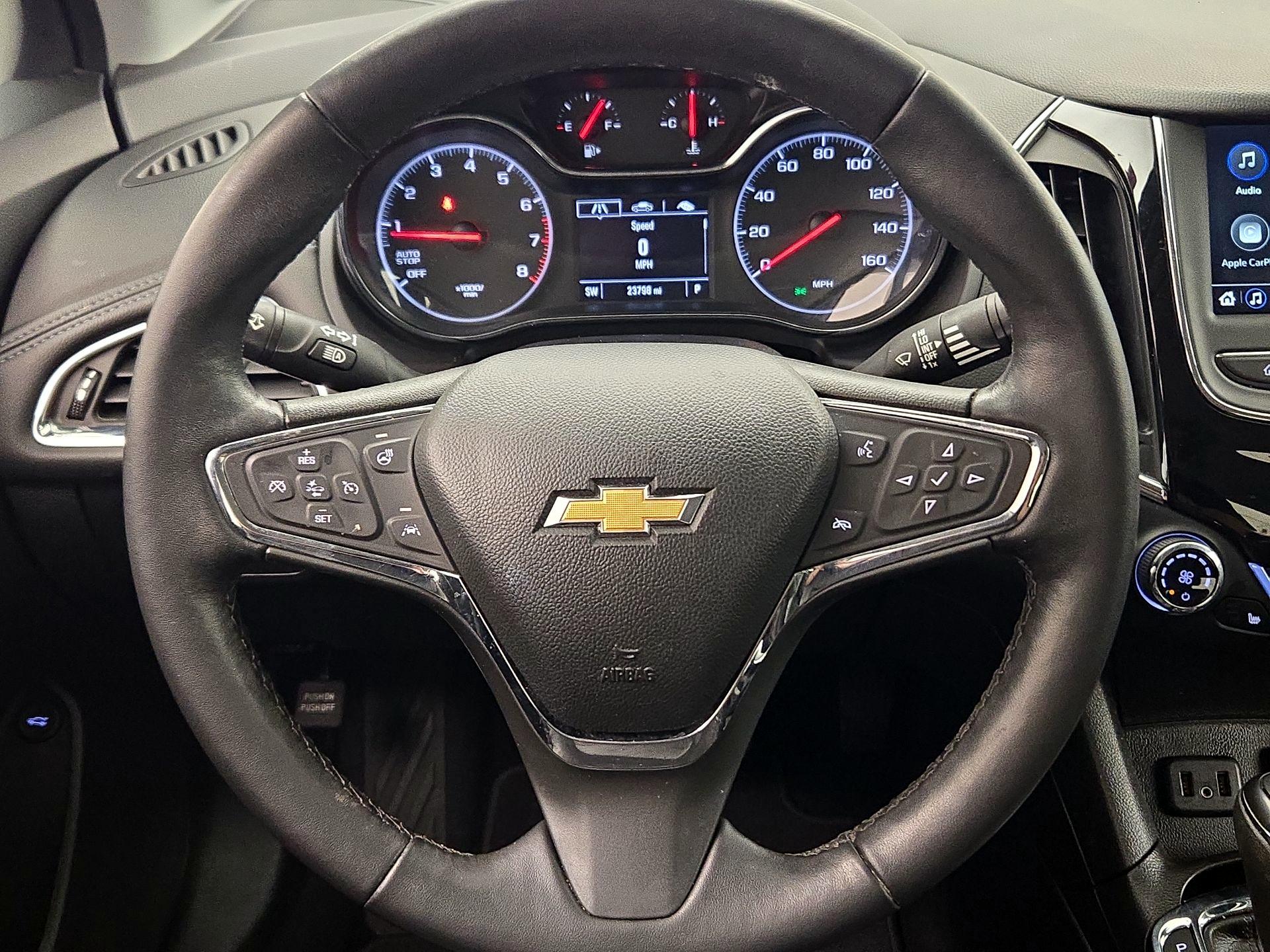 Thumbnail: 2019 Chevrolet Cruze - 10