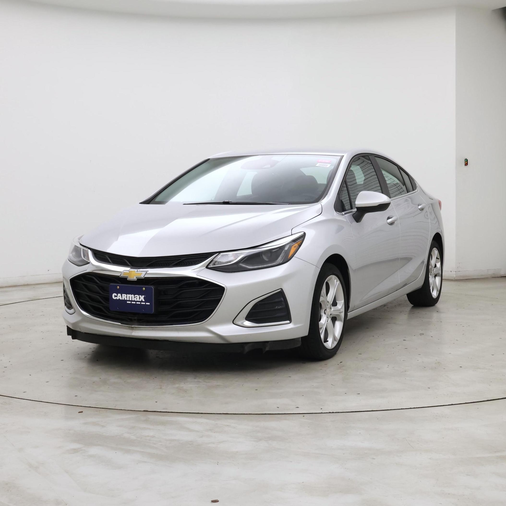Thumbnail: 2019 Chevrolet Cruze - 4