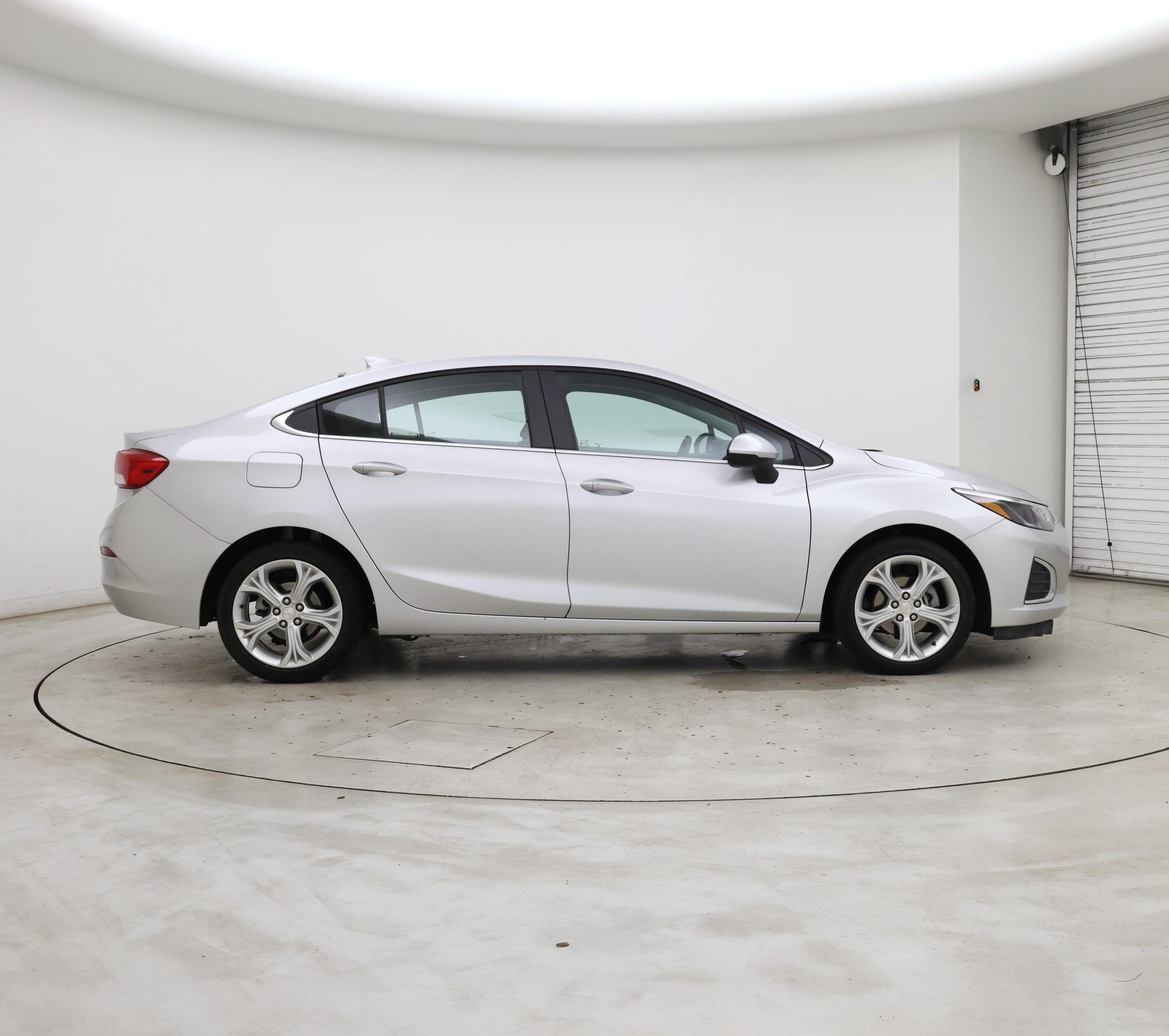 Thumbnail: 2019 Chevrolet Cruze - 7
