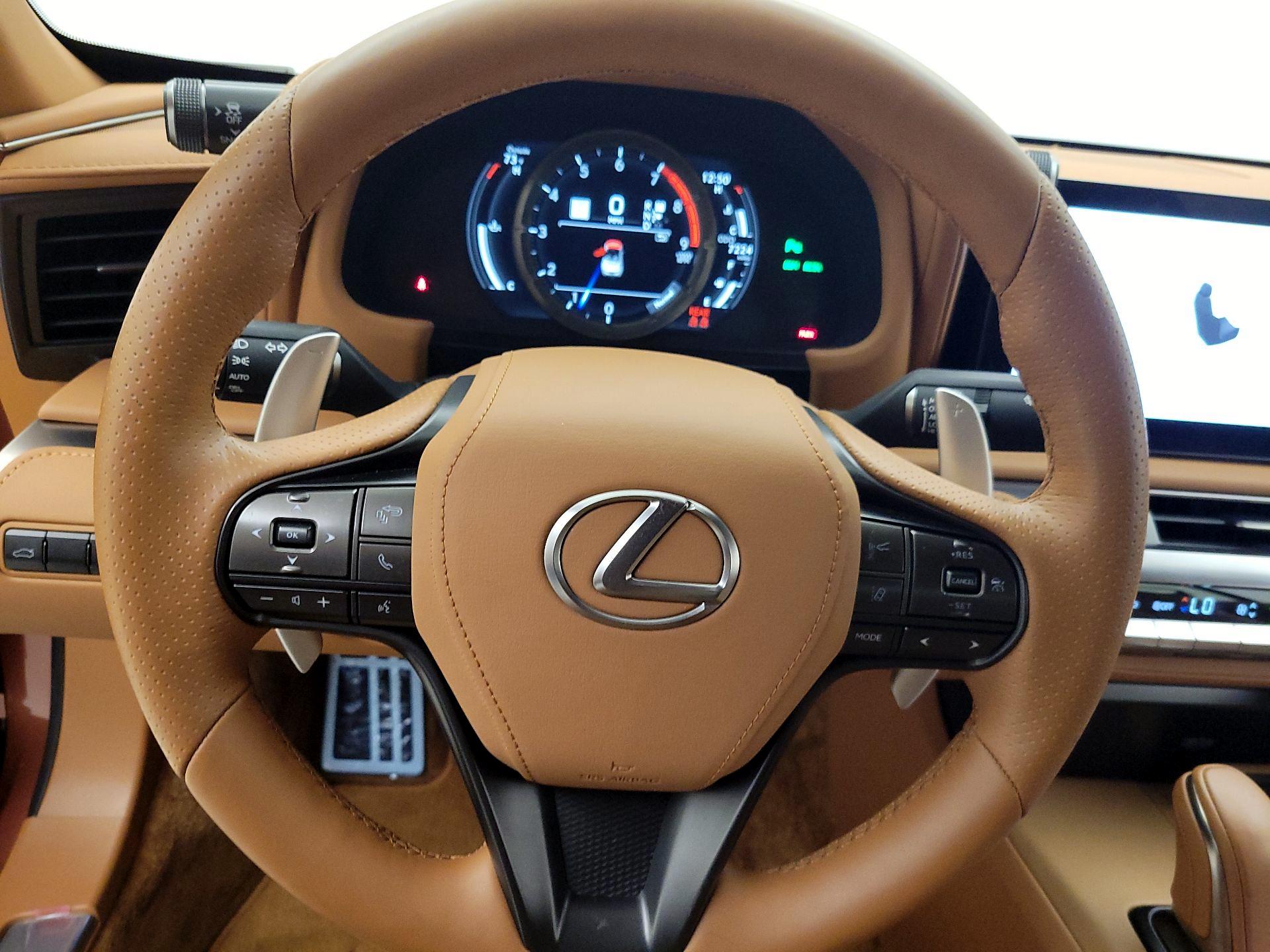 Thumbnail: 2025 Lexus LC - 10