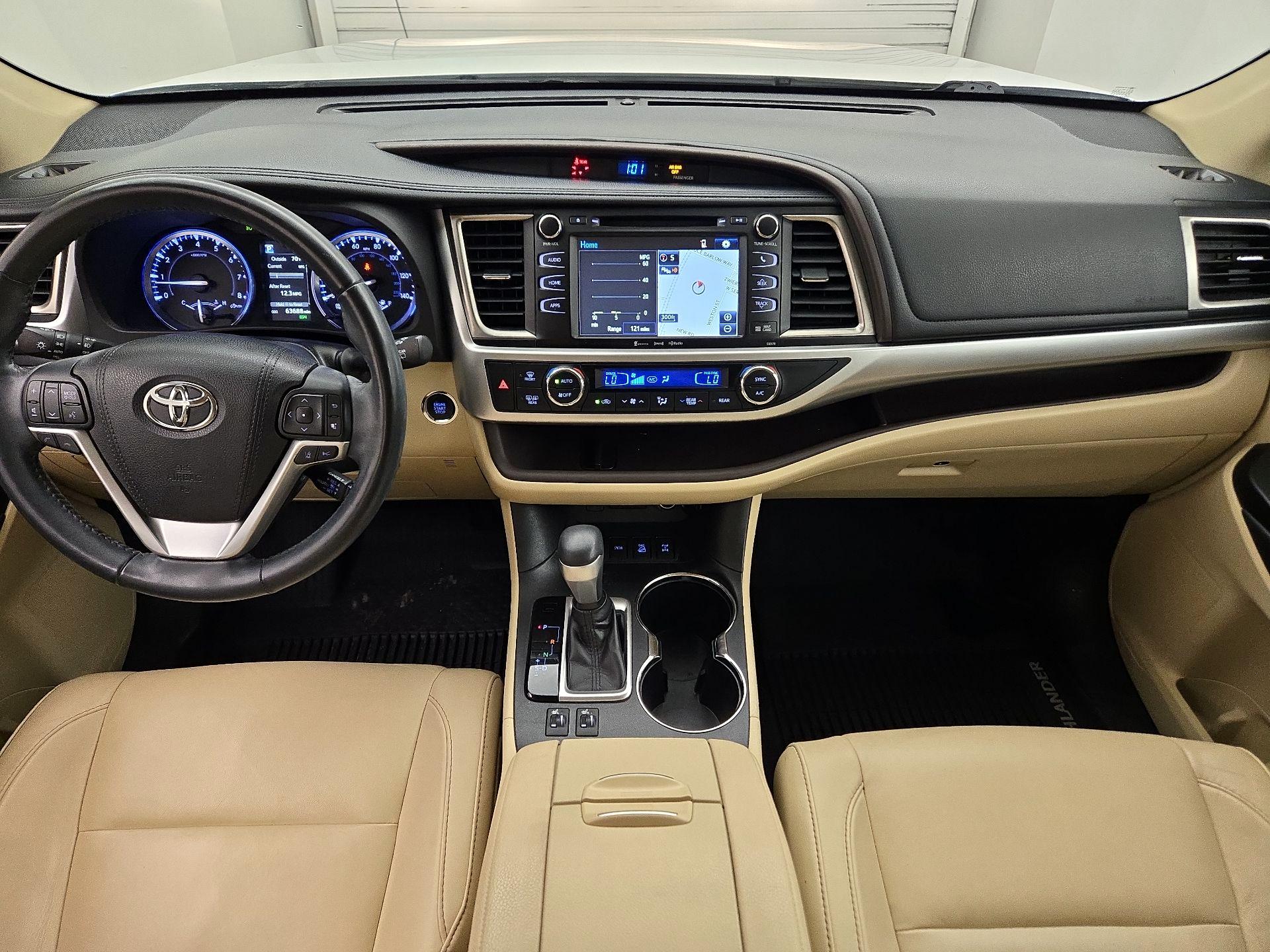Thumbnail: 2018 Toyota Highlander - 9
