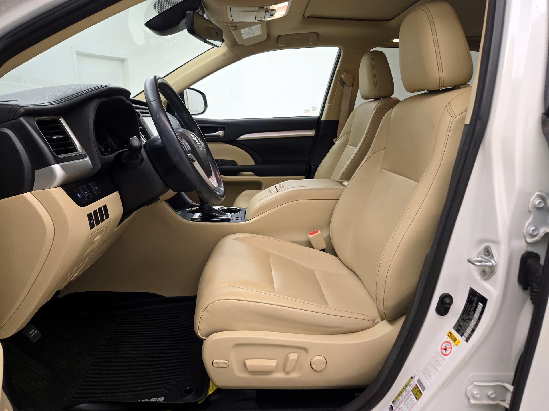 Thumbnail: 2018 Toyota Highlander - 11