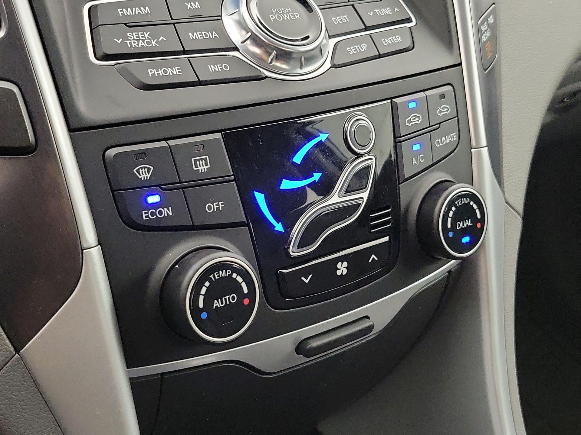 Thumbnail: 2015 Hyundai Sonata - 17