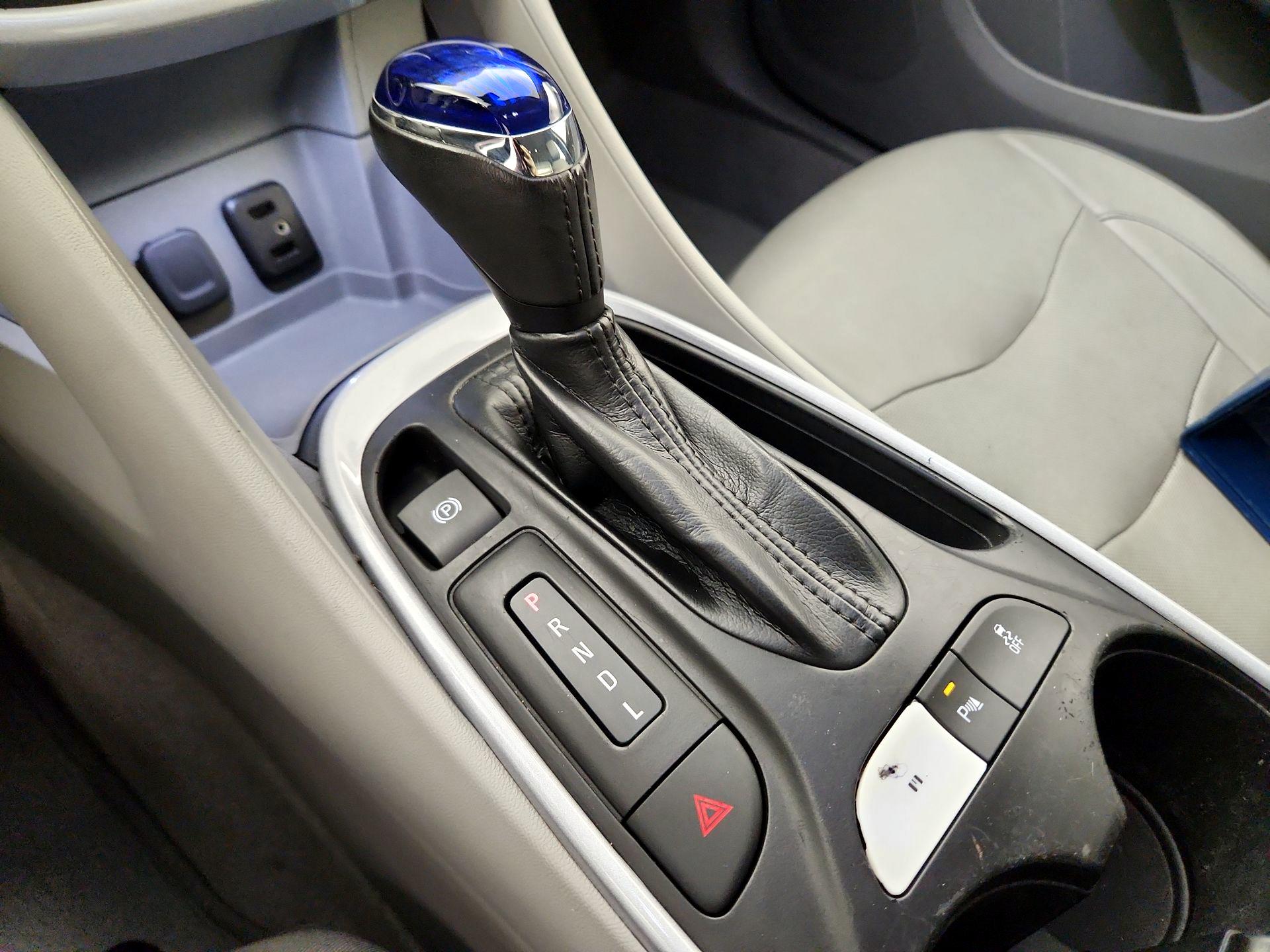 Thumbnail: 2018 Chevrolet Volt - 17