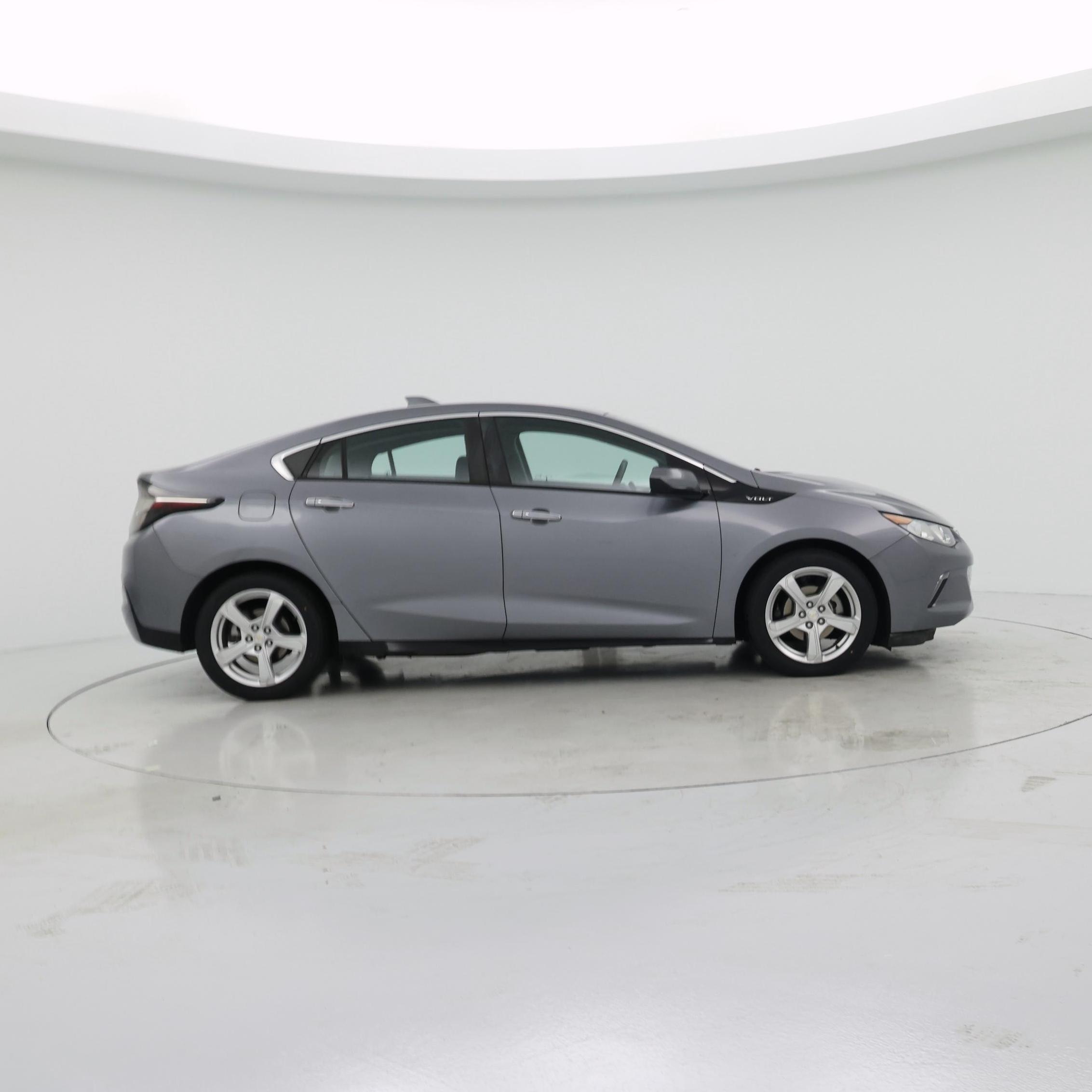 Thumbnail: 2018 Chevrolet Volt - 7